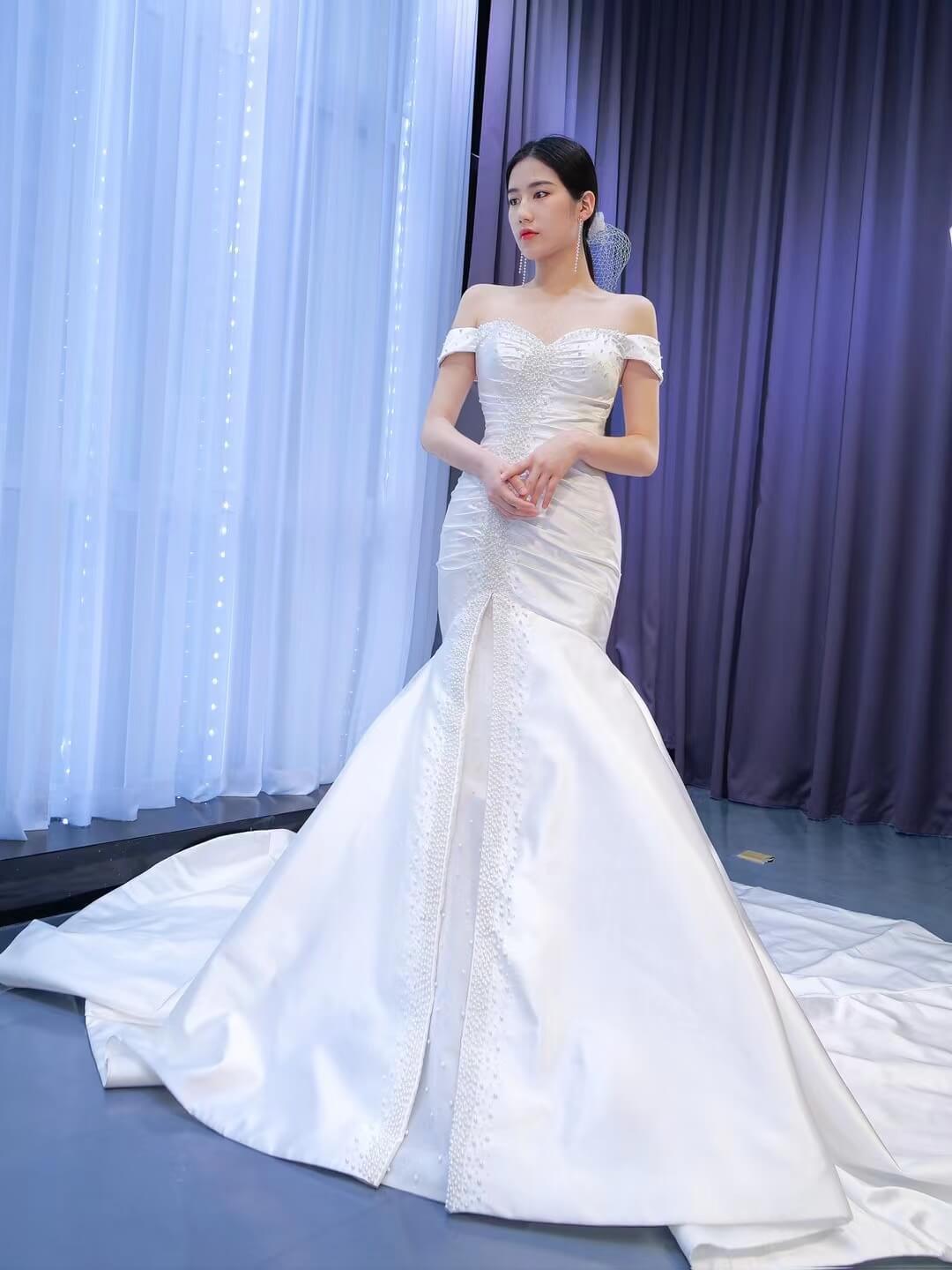 Off the Shoulder Mermaid Satin Wedding Dress with Pearls 67285-wedding dresses 2025 -Viniodress-As Picture-Custom Size-