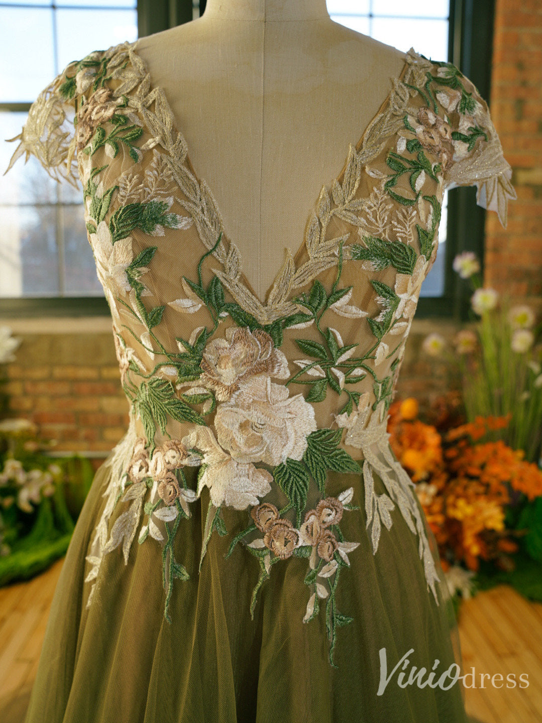 Olive Green Whimsical Wedding Dress | Tulle Gown with Meadow Embroidery, V-Neck, Cap Sleeves – FD6142-wedding dresses 2025 -Viniodress-Meadow Green-Custom Size-