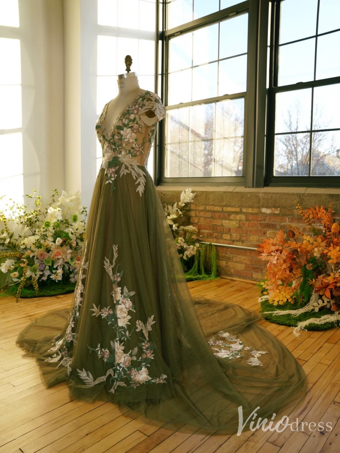 Olive Green Whimsical Wedding Dress | Tulle Gown with Meadow Embroidery, V-Neck, Cap Sleeves – FD6142-wedding dresses 2025 -Viniodress-Meadow Green-Custom Size-