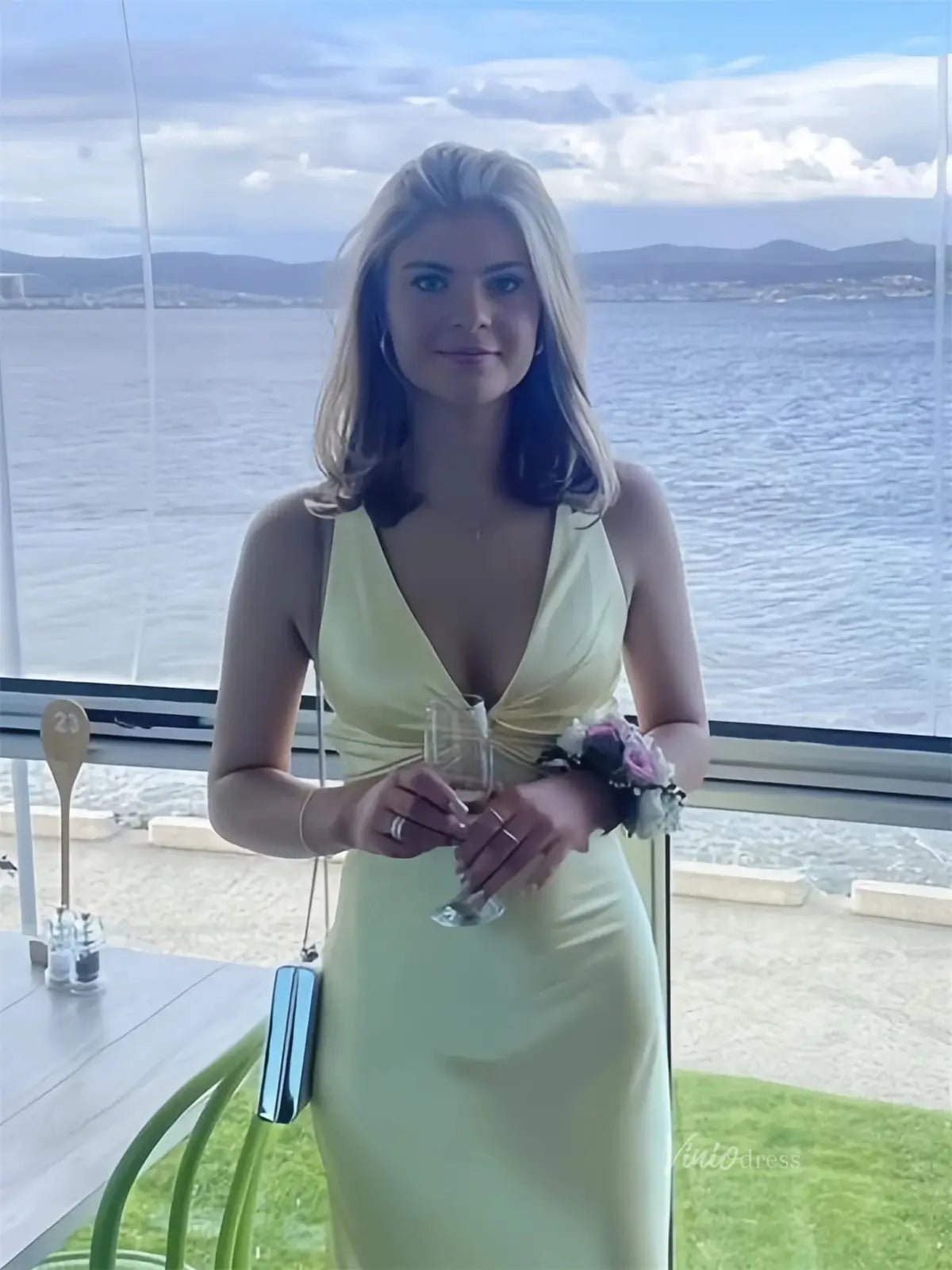 Pastel Yellow Satin Prom Dresses V-neck Evening Dress Open Back FD6001 – Viniodress Pastel Yellow Satin Prom Dresses V-neck Evening Dress Open Back FD6001 – Viniodress
