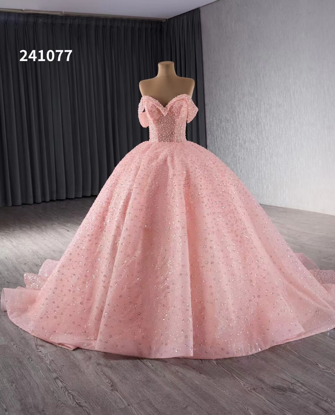 Pink Beaded Flower Wedding Gowns Sparkly Off the Shoulder Quinceanera Dress 241077-Quinceanera Dresses-Viniodress-Viniodress