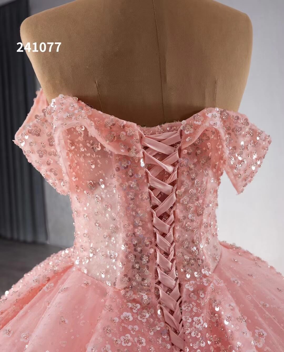 Pink Beaded Flower Wedding Gowns Sparkly Off the Shoulder Quinceanera Dress 241077-Quinceanera Dresses-Viniodress-Viniodress