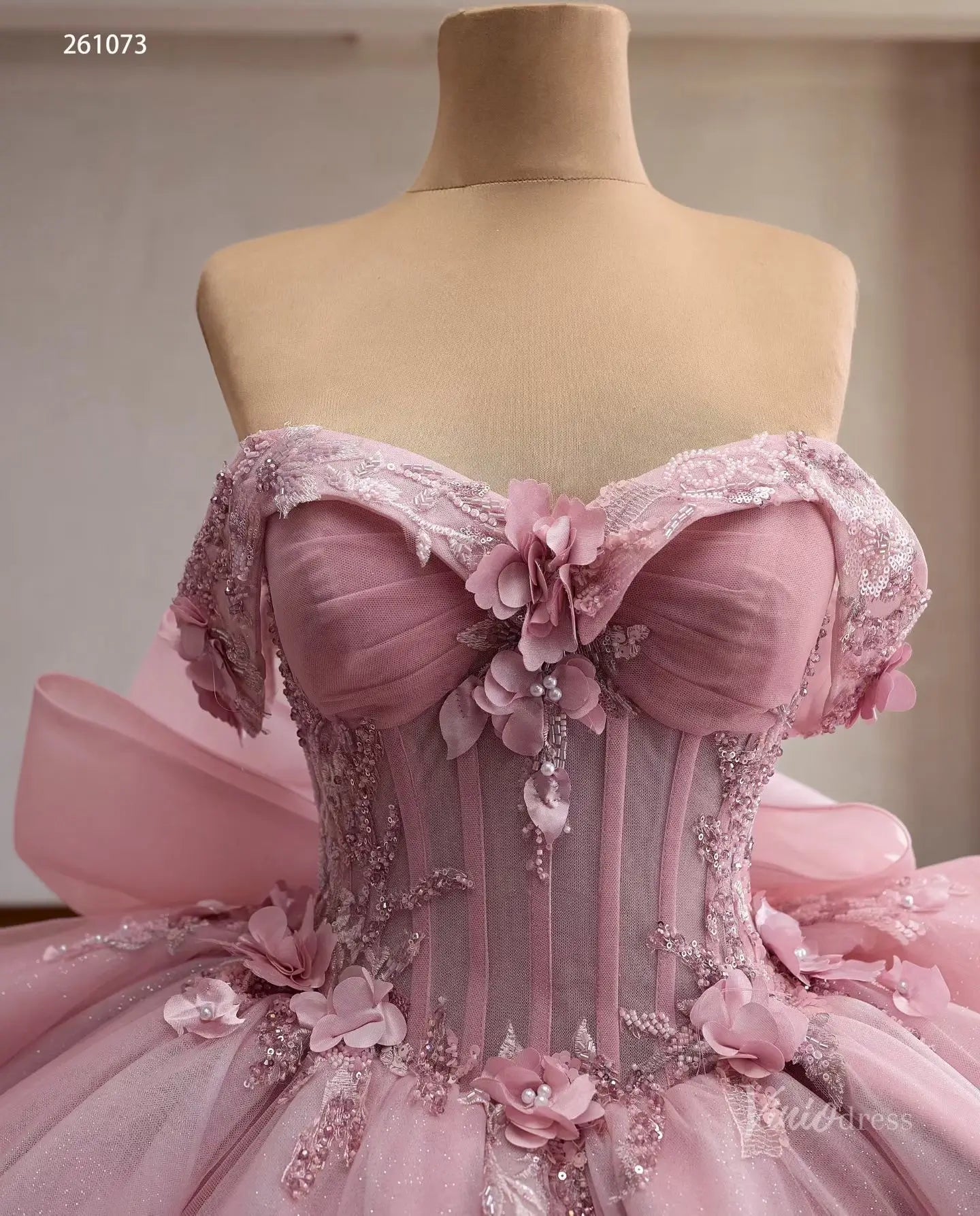 Pink Floral Appliqué Quinceañera Ball Gown with Detachable Off-Shoulder Neckline, Corset Bodice & Oversized Bow – 261073-Quinceanera Dresses 2026-Viniodress-Pink-Custom Size – Add Measurements in Cart-