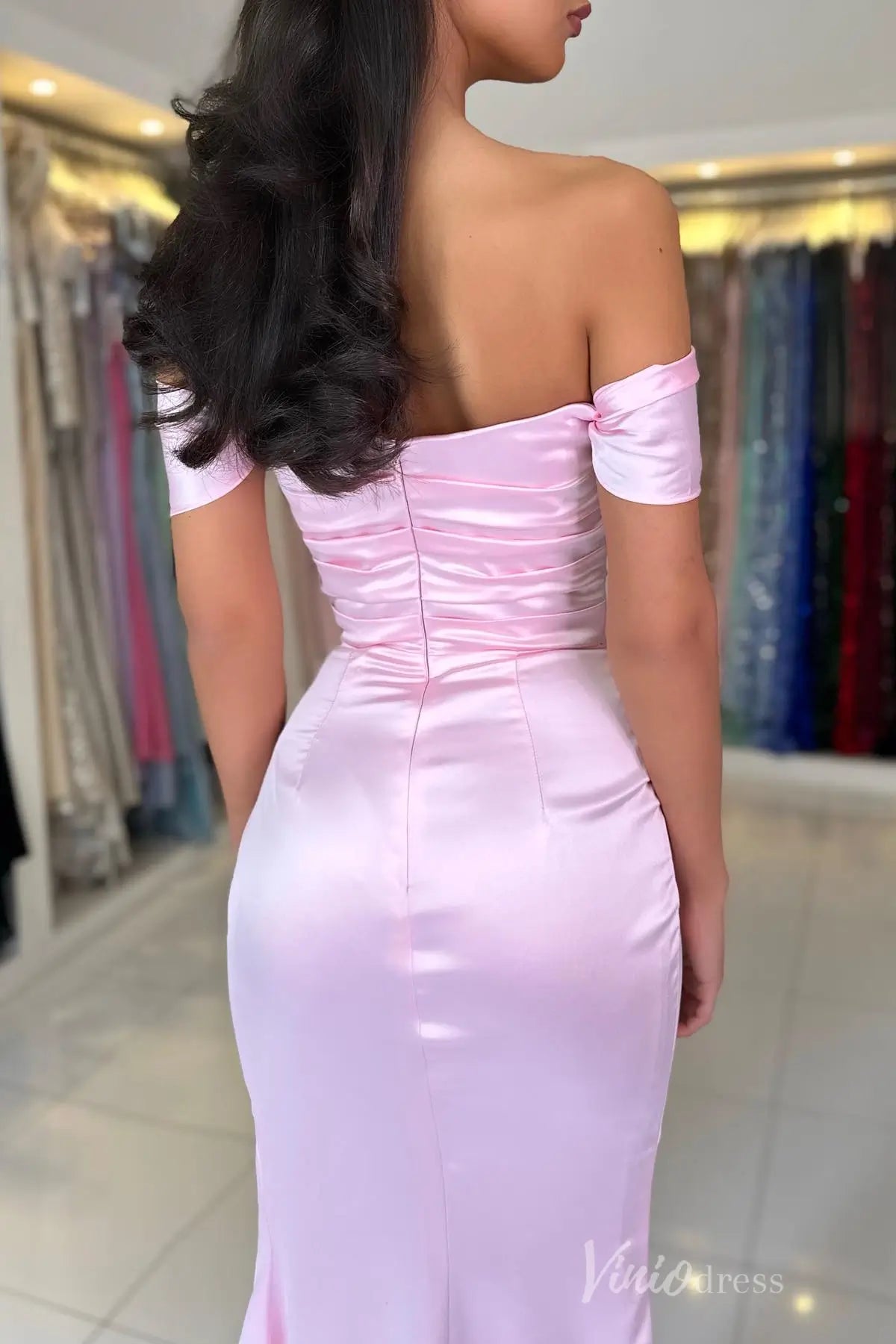 Pink Satin Off-Shoulder Prom Dress with Ruched Waist, High Slit, Sweetheart Neck – SS015-prom dresses 2025 -Viniodress-Pink-Custom Size-
