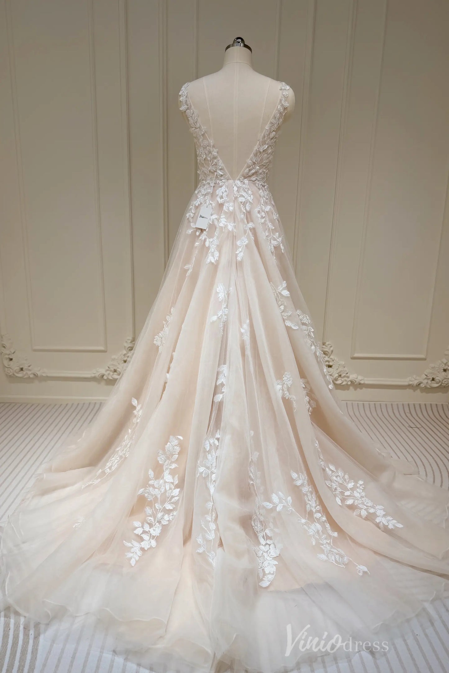 Plunging V-neck A-line Wedding Dresses Ethereal Lace Country Bridal Dresses VW1861-wedding dresses 2025 -Viniodress-Champagne-Custom Size-
