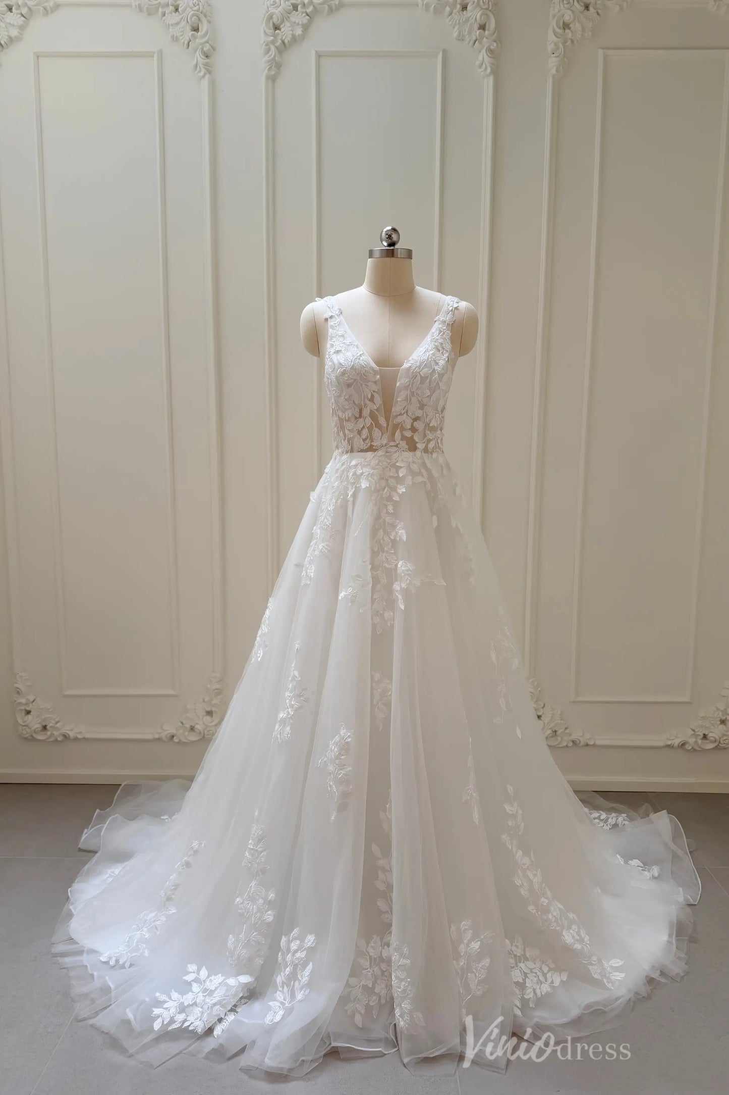 Plunging V-neck A-line Wedding Dresses Ethereal Lace Country Bridal Dresses VW1861-wedding dresses 2025 -Viniodress-Champagne-Custom Size-