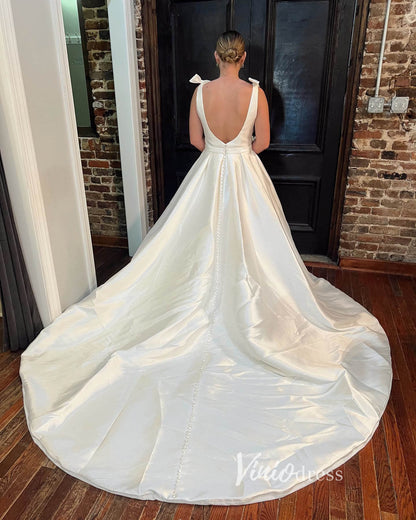 Plunging V-neck Satin Wedding Dresses with Pockets VW2183-wedding dresses 2025 -Viniodress-Ivory-Custom Size-