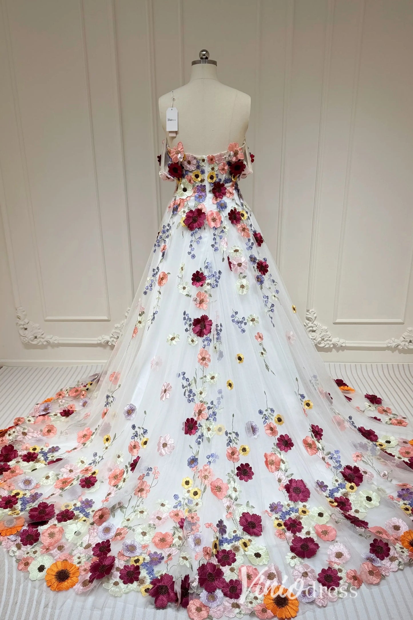 Plus Size Colorful Floral Wedding Dress | Off-the-Shoulder Sweetheart Gown with Chapel Train FW162-wedding dresses 2025 -Viniodress-Floral-Custom Size-