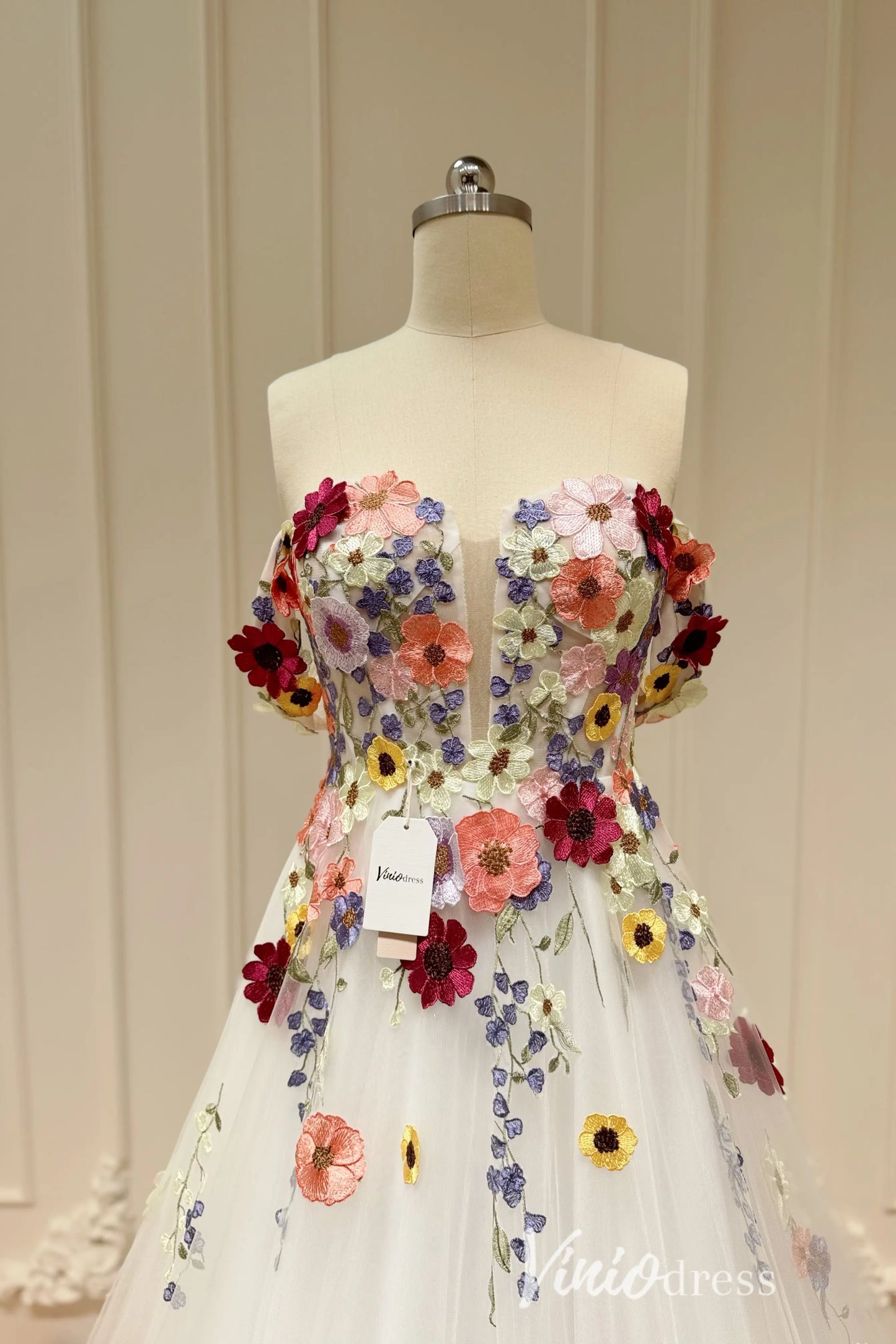 Plus Size Colorful Floral Wedding Dress | Off-the-Shoulder Sweetheart Gown with Chapel Train FW162-wedding dresses 2025 -Viniodress-Floral-Custom Size-