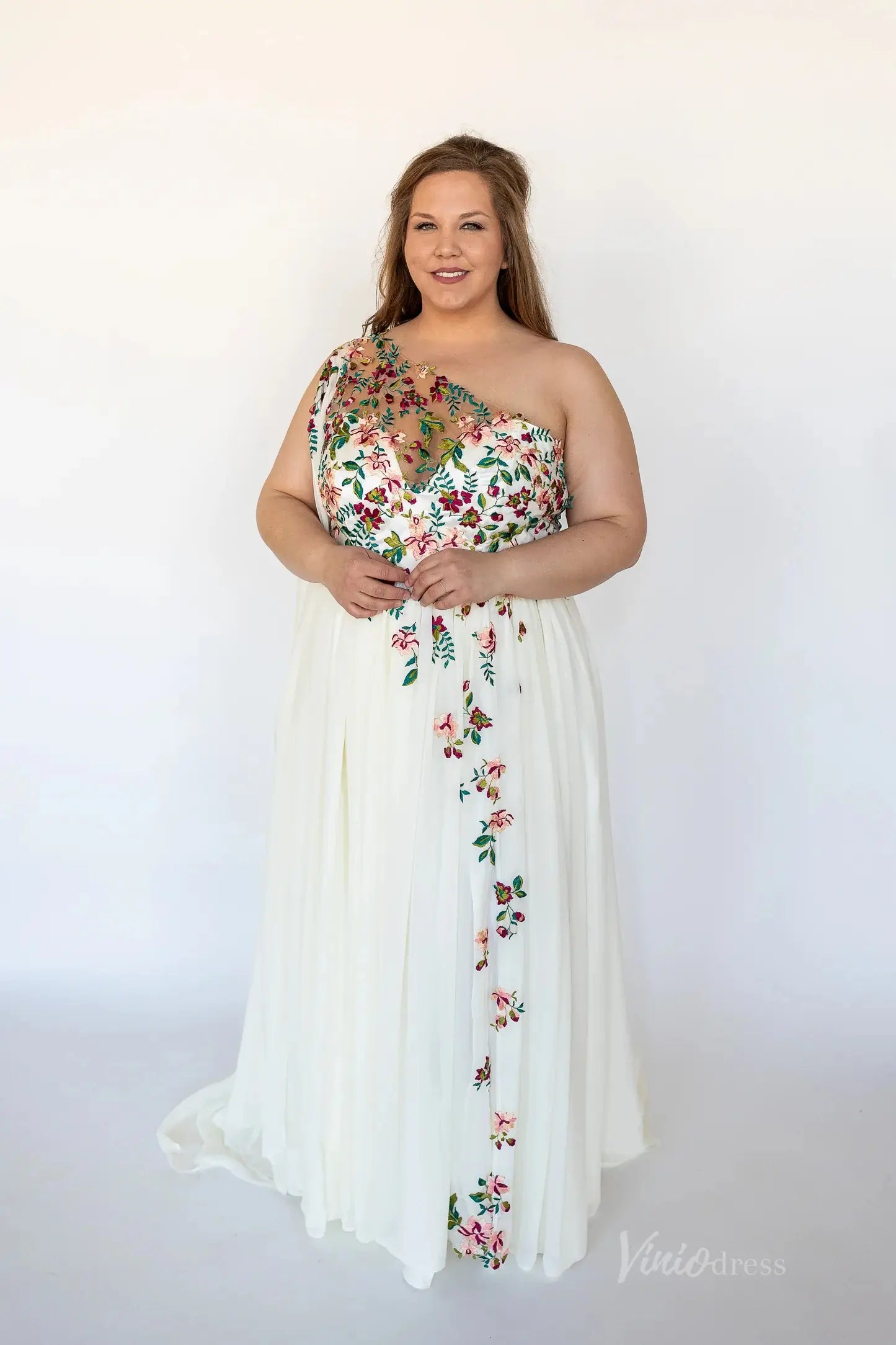 Plus Size Floral Chiffon Wedding Dress | One-Shoulder Gown with Slit, Watteau Train FW107-wedding dresses 2025 -Viniodress-Ivory-Custom Size-