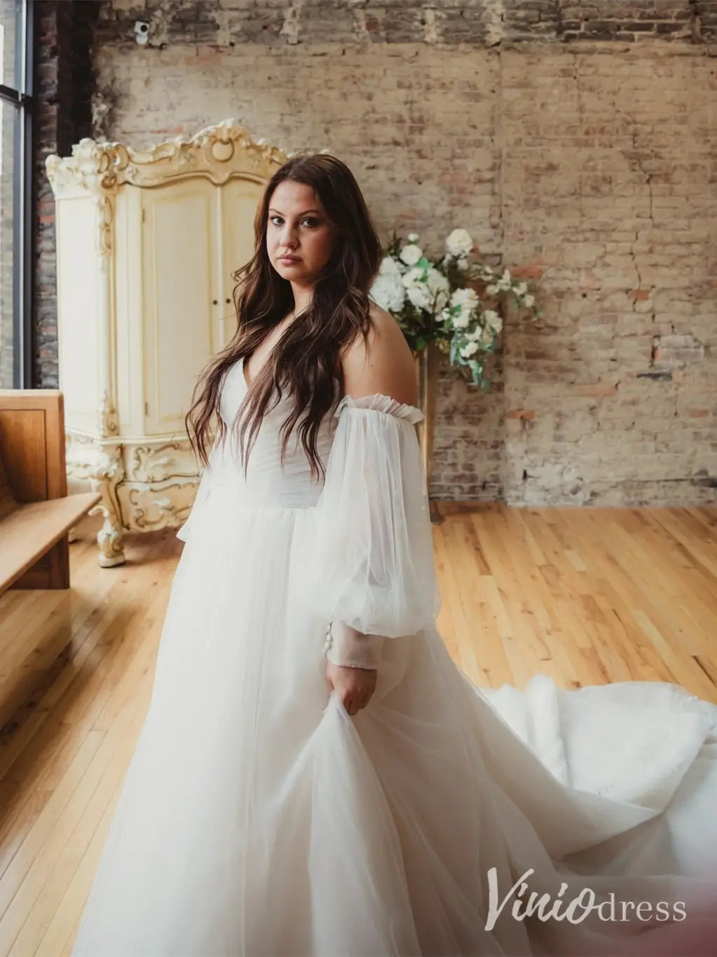 Plus Size Goddess Tulle Ball Gown Wedding Dress with Removable Puff Sleeves, Chapel Train – MS103-wedding dresses 2025 -Viniodress-Ivory-Custom Size-