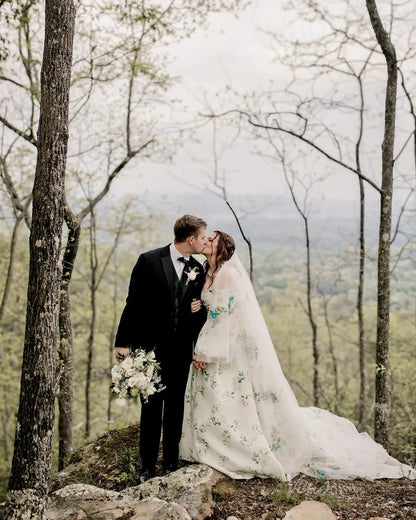 Plus Size Green Floral Wedding Dress | Off-the-Shoulder Gown with Puff Sleeves,Bows, Cathedral Train FW130-wedding dresses 2025 -Viniodress-Floral-Custom Size-