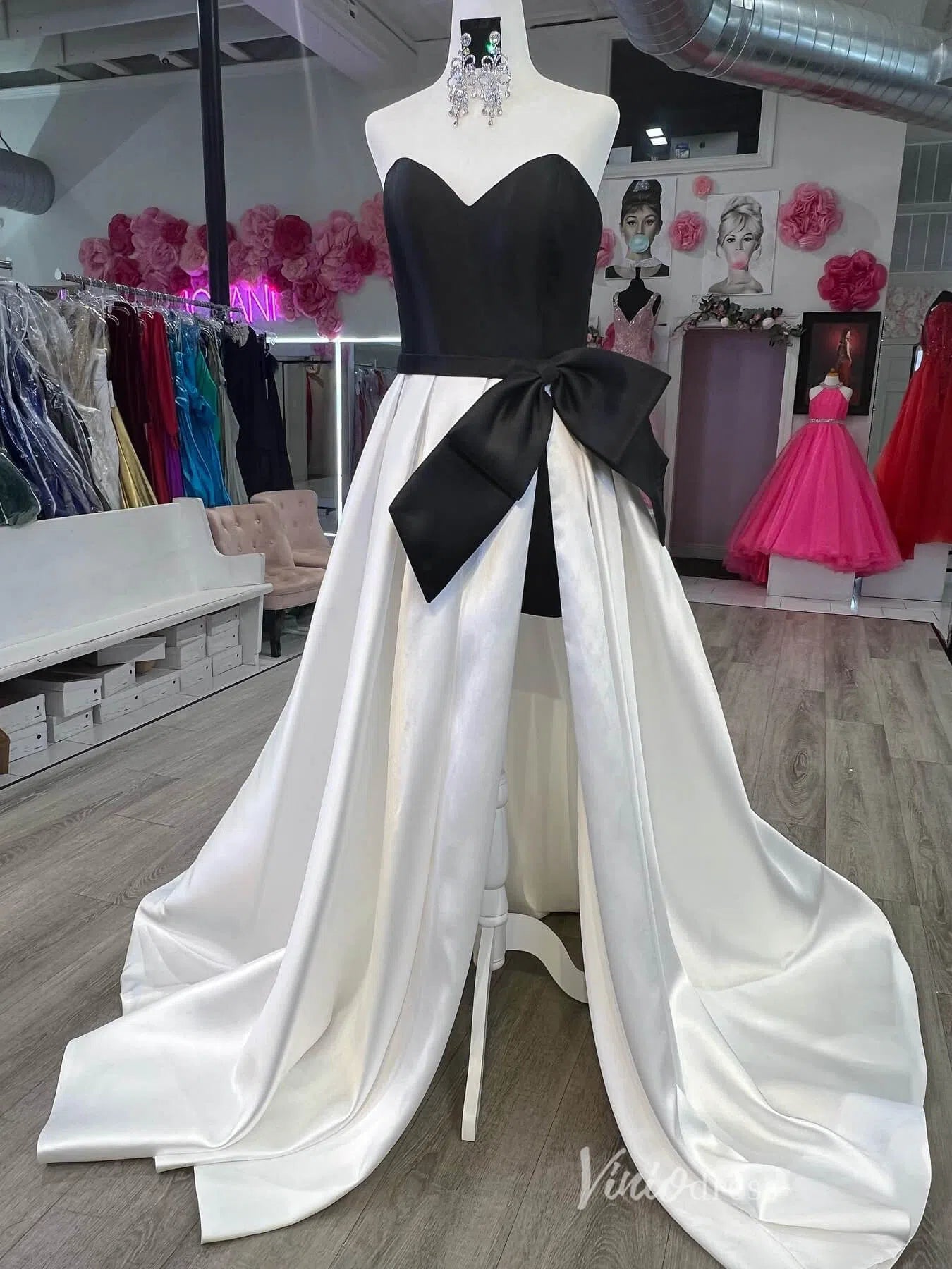 Black and White Satin Prom Dresses with High Slit Bow Waist FD4103 - Viniodressprom dressesIvoryCustom Size - Formal Dresses - Ball Gowns