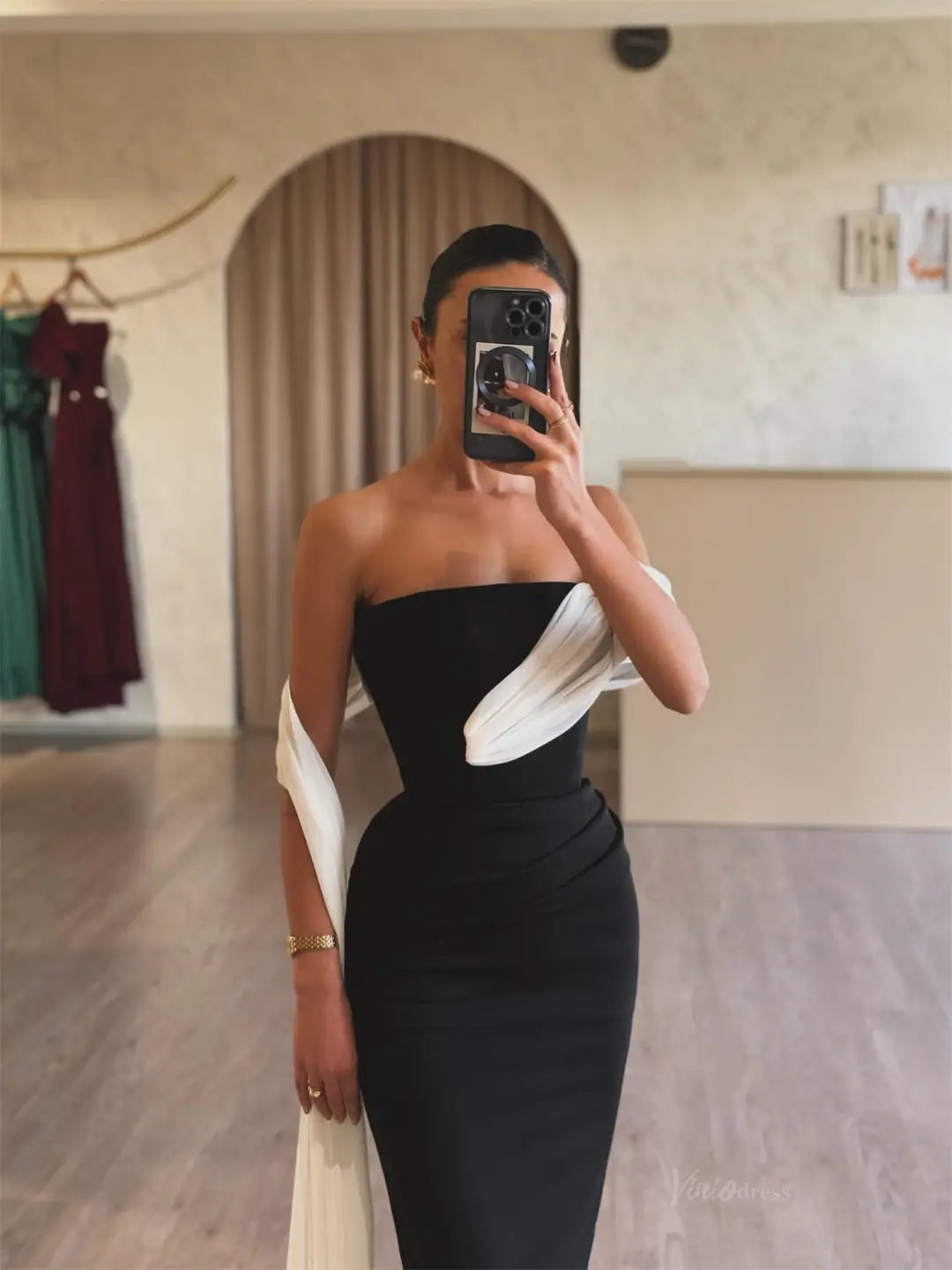 Black Satin Mermiad Prom Dresses 2025 Strapless Formal Dresses with Draped Sleeve FD5233