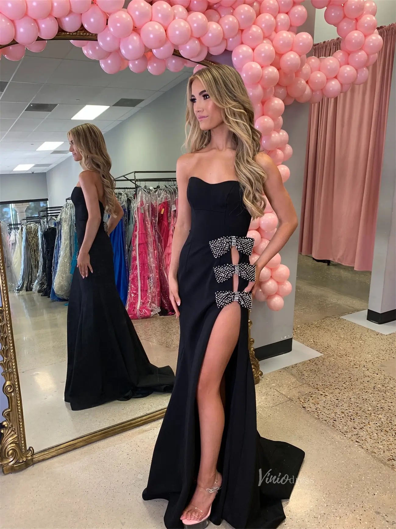 Black Strapless Satin Prom Dresses 2025 with Bow & Slit – FD5094 - Viniodressprom dressesBlackCustom Size - Formal Dresses - Ball Gowns