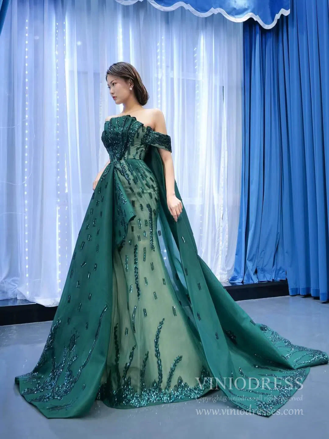 Prom Dress 2025 Haute Couture Green Cape Prom Dresses Sequin Pageant Gown 67231 viniodress-unique prom dresses-As Picture-Custom Size-Viniodress