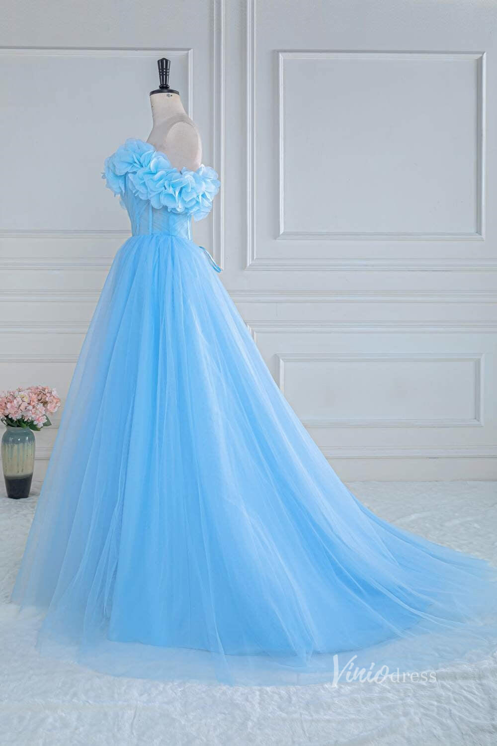 Light Blue 3D Flower Neckline Prom Dresses with Slit Sheer Boned Bodice FD4010 - Viniodressprom dressesLight BlueCustom Size - Formal Dresses - Ball Gowns