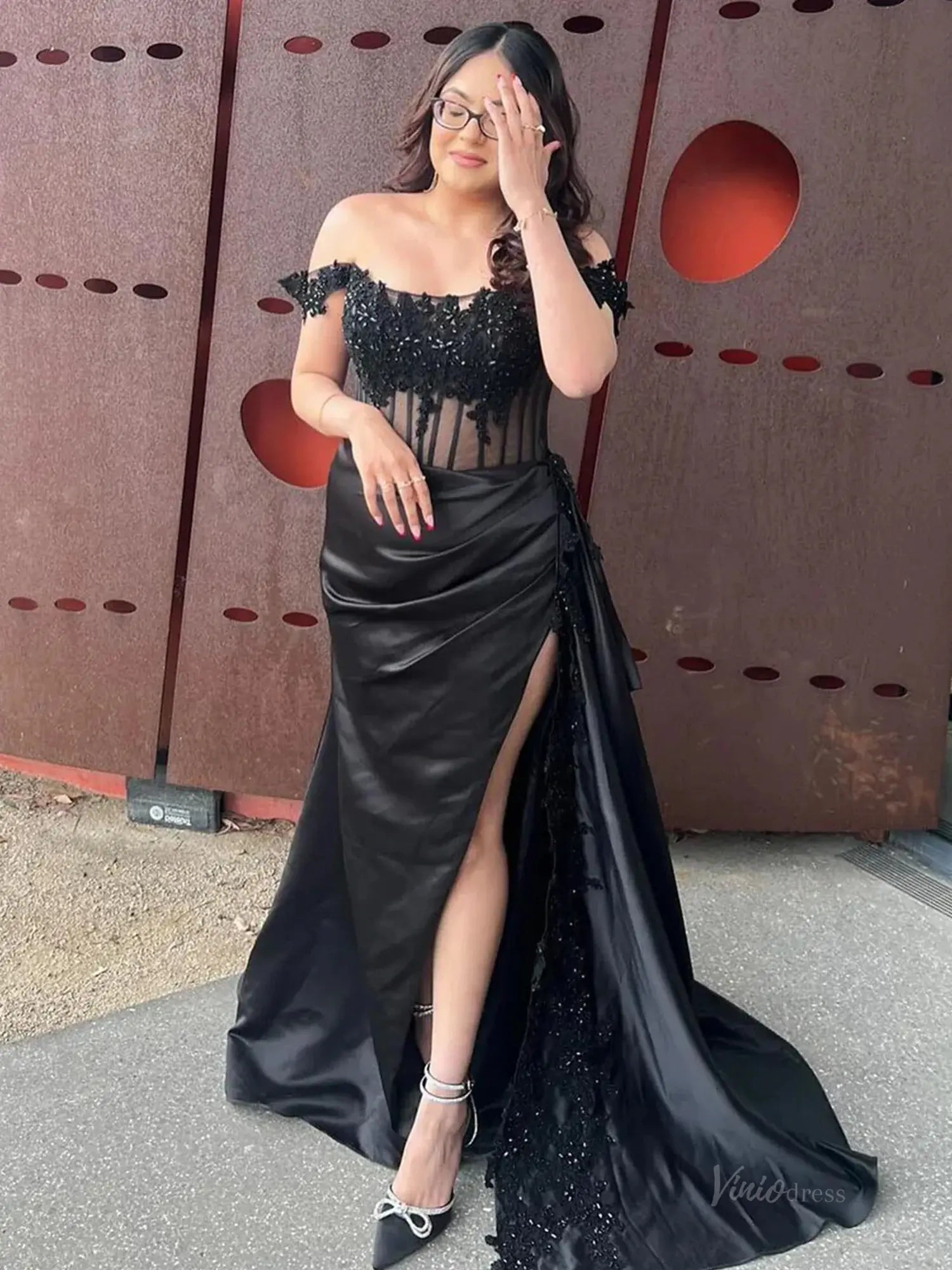 Off the Shoulder Satin Mermaid Prom Dresses 2025 with Slit & Lace Bodice – FD5063 - Viniodressprom dressesBlackCustom Size - Formal Dresses - Ball Gowns