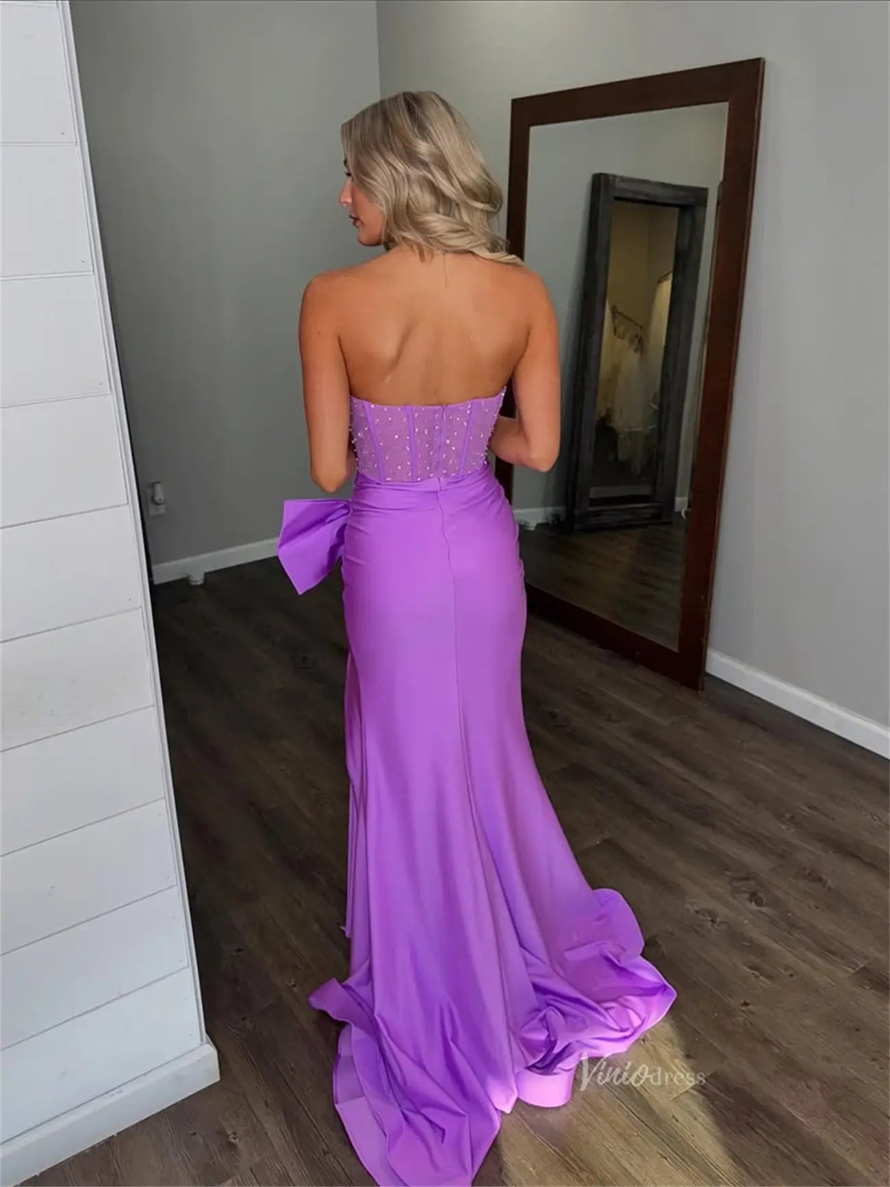 Purple Strapless Sheath Prom Dresses 2025 with Slit, Bow & Beaded Bodice – FD5067 - Viniodressprom dressesPurpleCustom Size - Formal Dresses - Ball Gowns