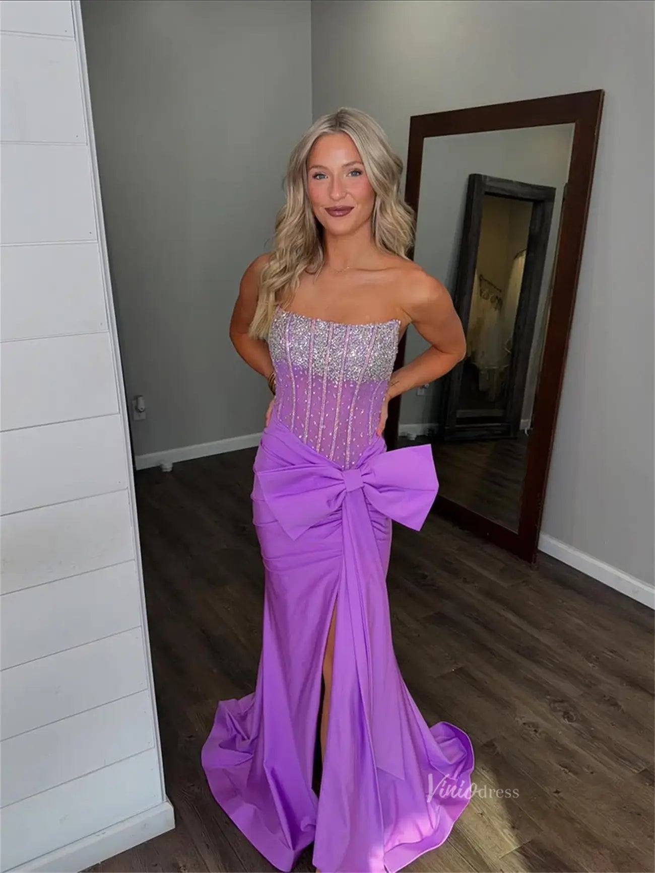 Purple Strapless Sheath Prom Dresses 2025 with Slit, Bow & Beaded Bodice – FD5067 - Viniodressprom dressesPurpleCustom Size - Formal Dresses - Ball Gowns