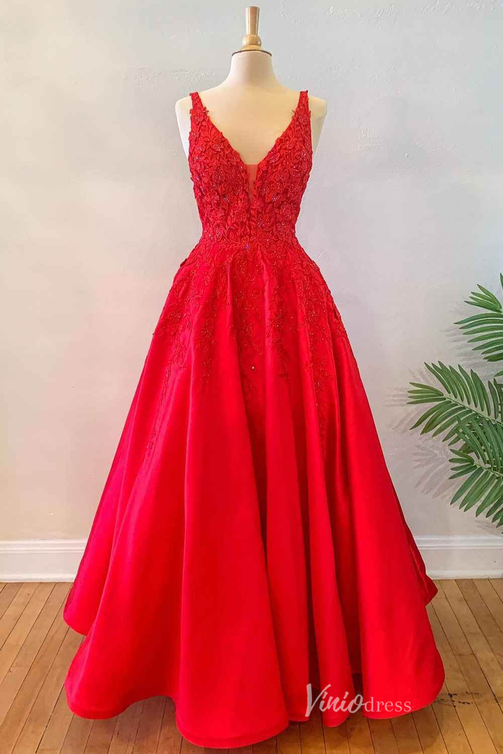 Prom Dress 2025 Red Lace Applique Cheap Prom Dresses Plunging V-Neck Satin Formal Gown FD4094-unique prom dresses-Red-Custom Size-Viniodress