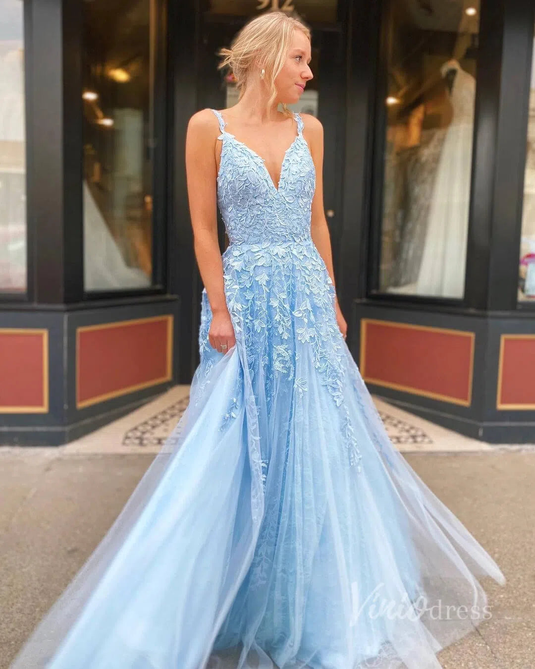 Prom Dress 2025 Spaghetti Strap V-neck Lace Applique Prom Dresses A-line Formal Dress FD1348-unique prom dresses-Light Blue-Custom Size-Viniodress