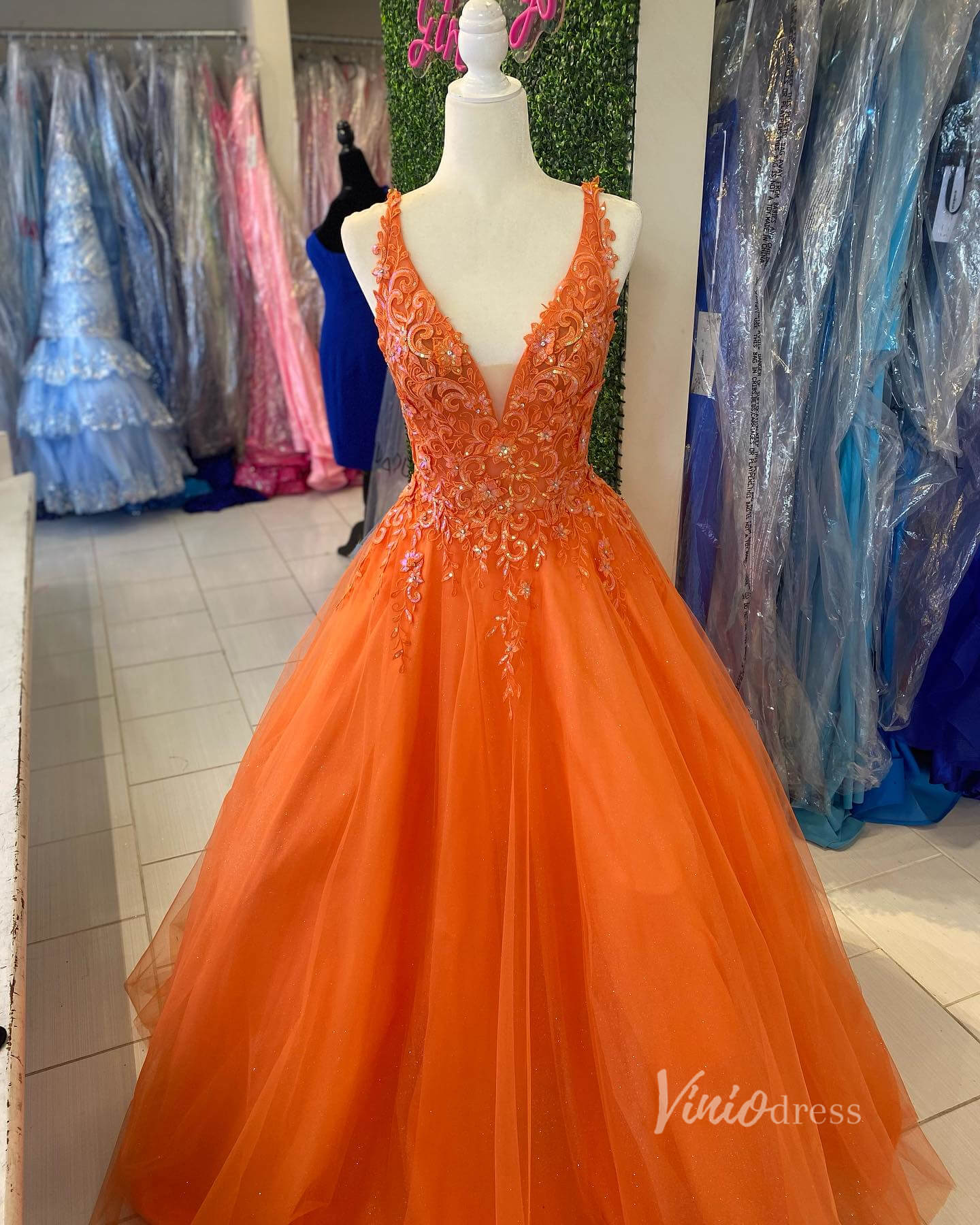 Prom Dress 2025 Sparkly Lace Applique Tulle Prom Dresses V-Neck Backless Gowns FD4085-unique prom dresses-Orange-Custom Size-Viniodress