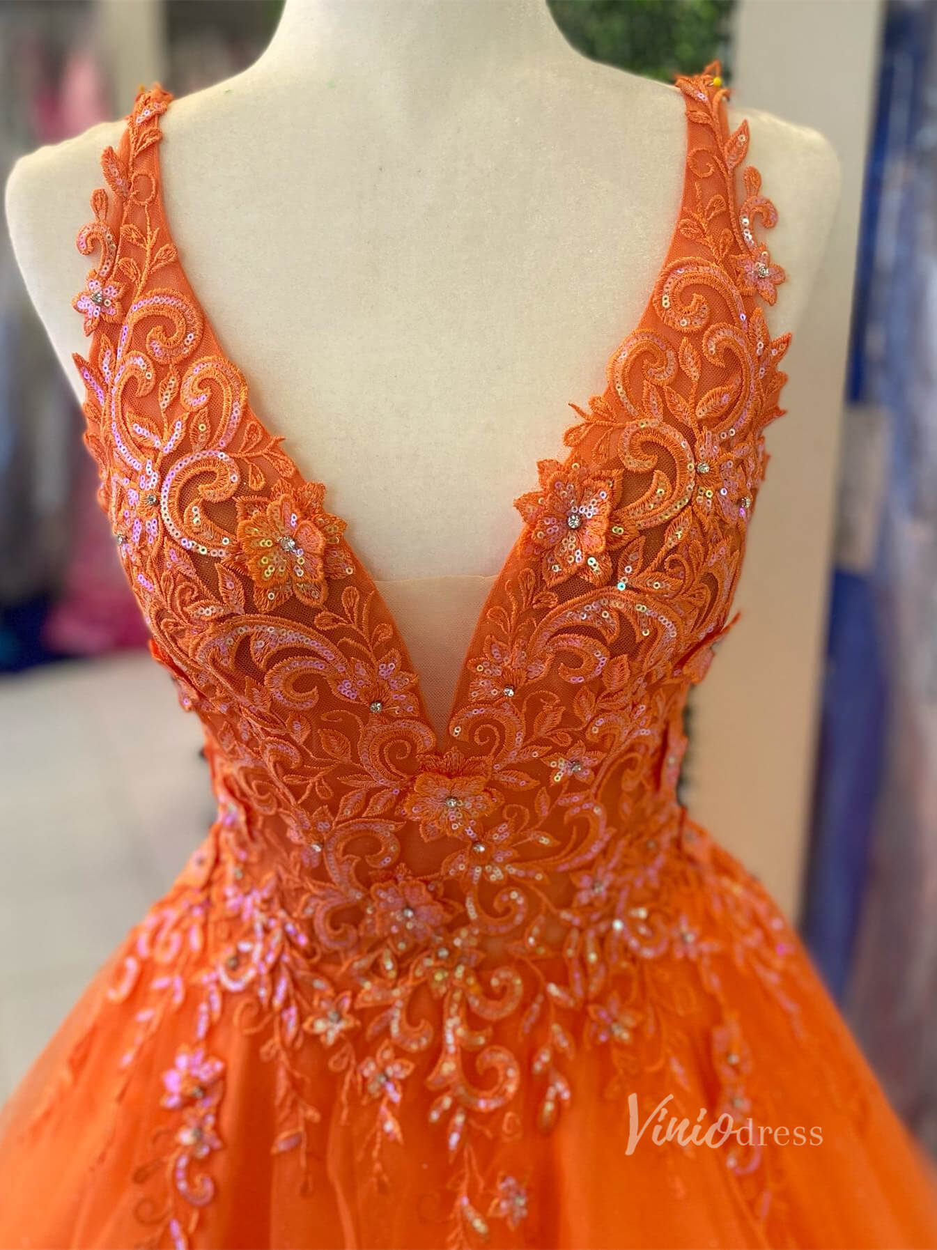 Prom Dress 2025 Sparkly Lace Applique Tulle Prom Dresses V-Neck Backless Gowns FD4085-unique prom dresses-Orange-Custom Size-Viniodress