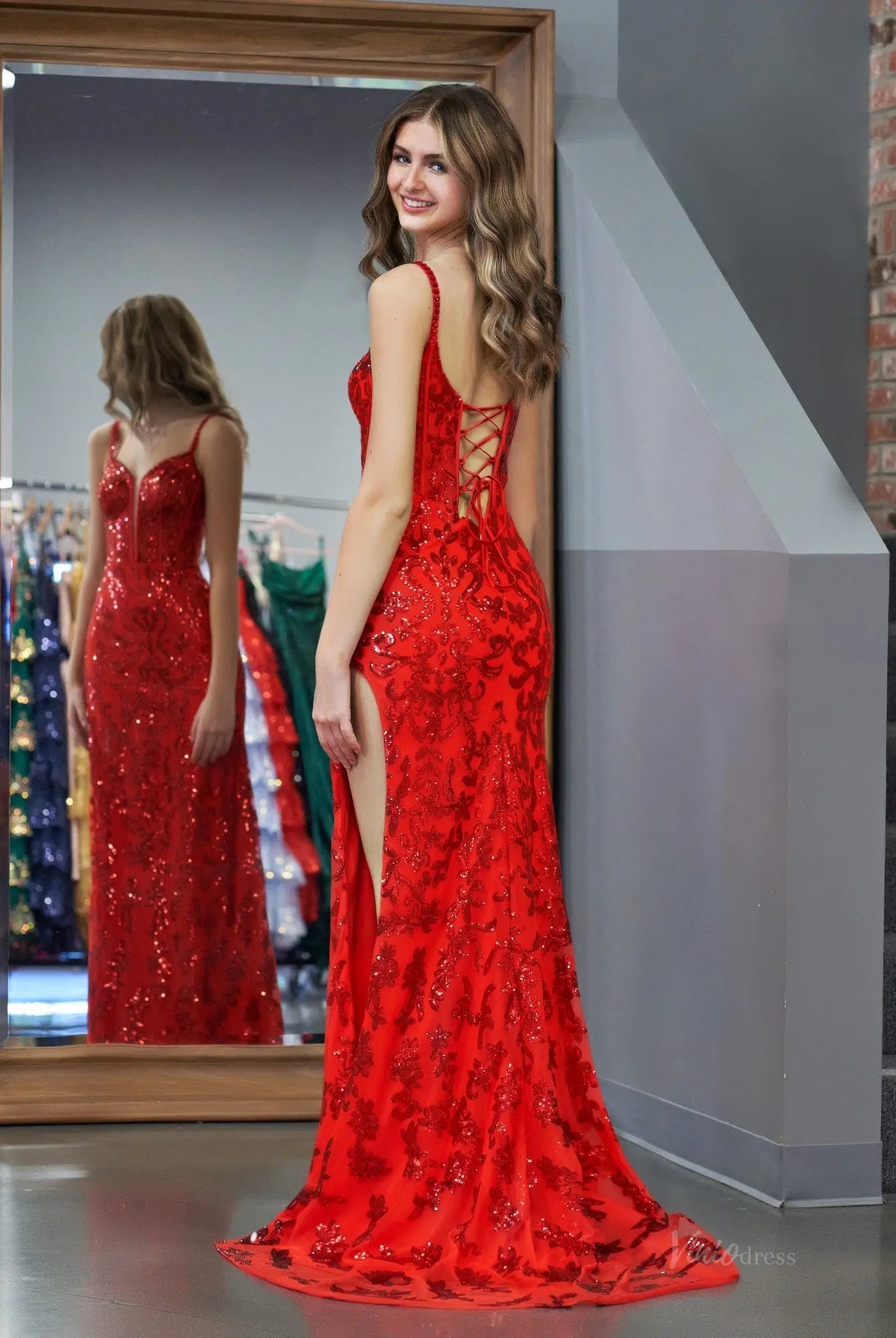 Stunning Sparkly Lace Mermaid Prom Dress 2025 with Slit, Spaghetti Strap & Plunging V-Neck  – FD5032