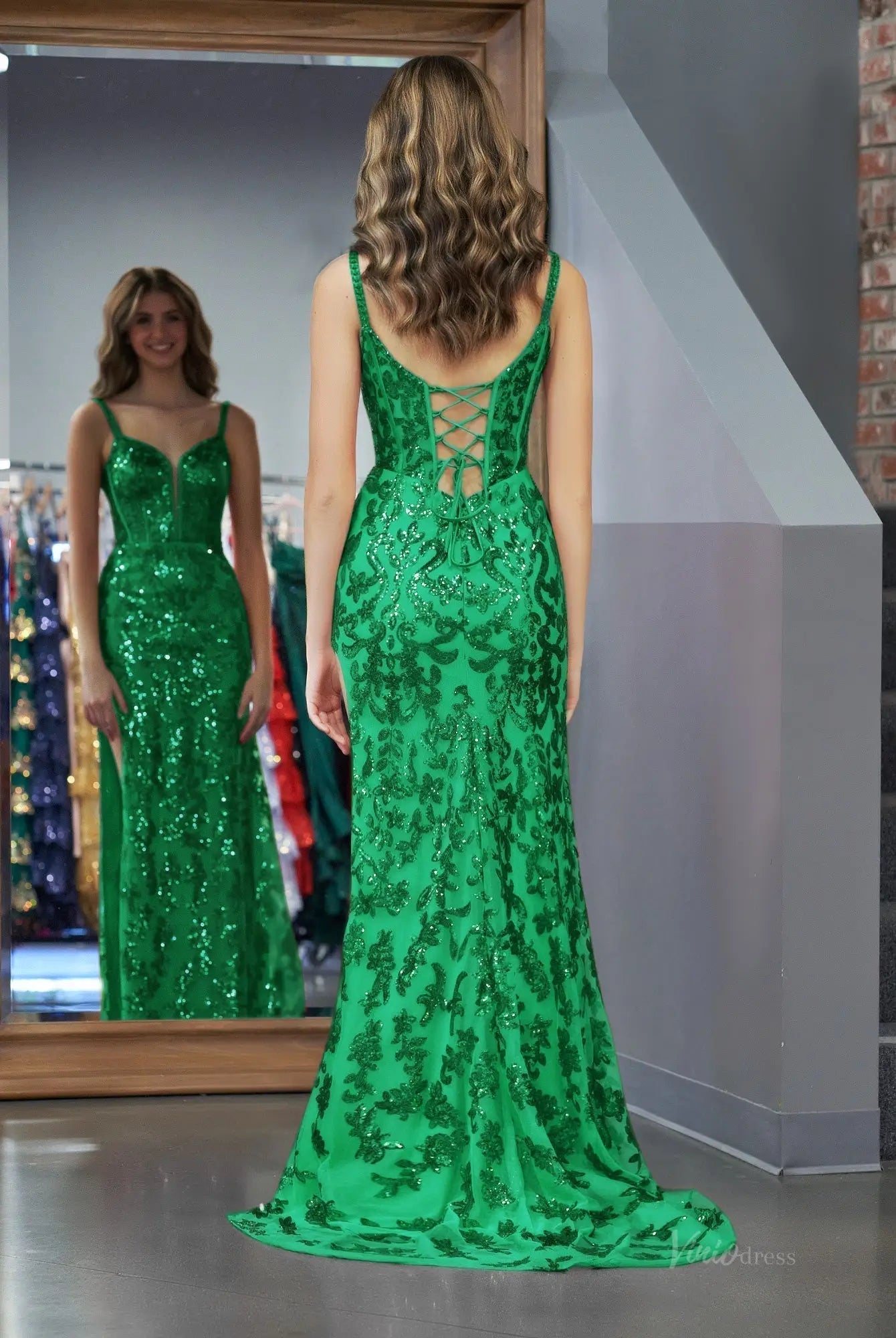 Stunning Sparkly Lace Mermaid Prom Dress 2025 with Slit, Spaghetti Strap & Plunging V - Neck – FD5032 - Viniodressprom dressesGreenCustom Size - Formal Dresses - Ball Gowns