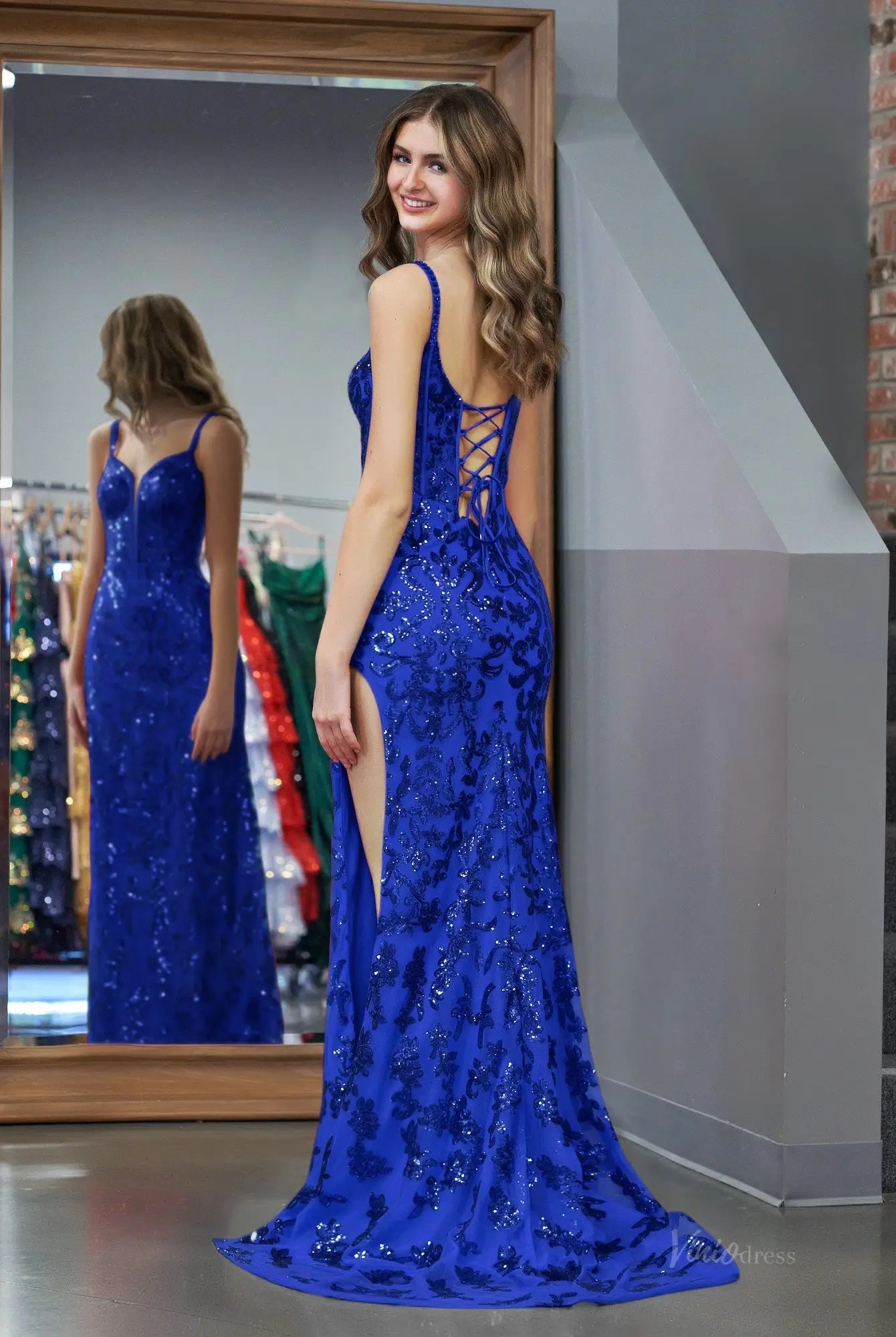 Stunning Sparkly Lace Mermaid Prom Dress 2025 with Slit, Spaghetti Strap & Plunging V-Neck  – FD5032