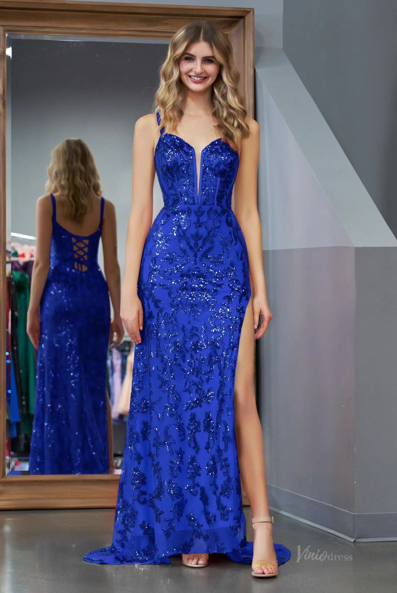 Stunning Sparkly Lace Mermaid Prom Dress 2025 with Slit, Spaghetti Strap & Plunging V-Neck  – FD5032