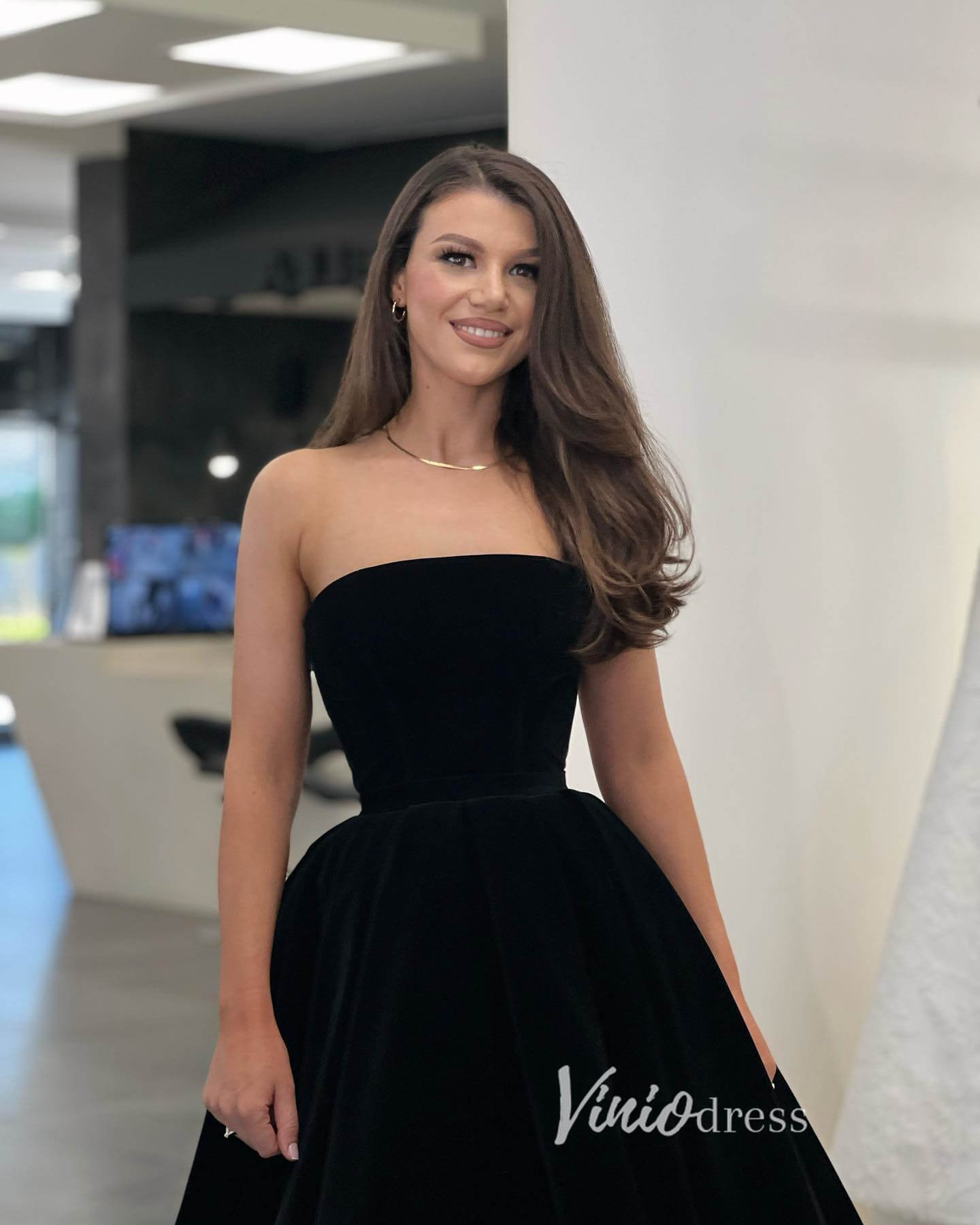 Prom Dress 2025 Tea Length Little Black Dress Velvet Short Prom Dresses FD3251-unique prom dresses-Black-Custom Size-Viniodress