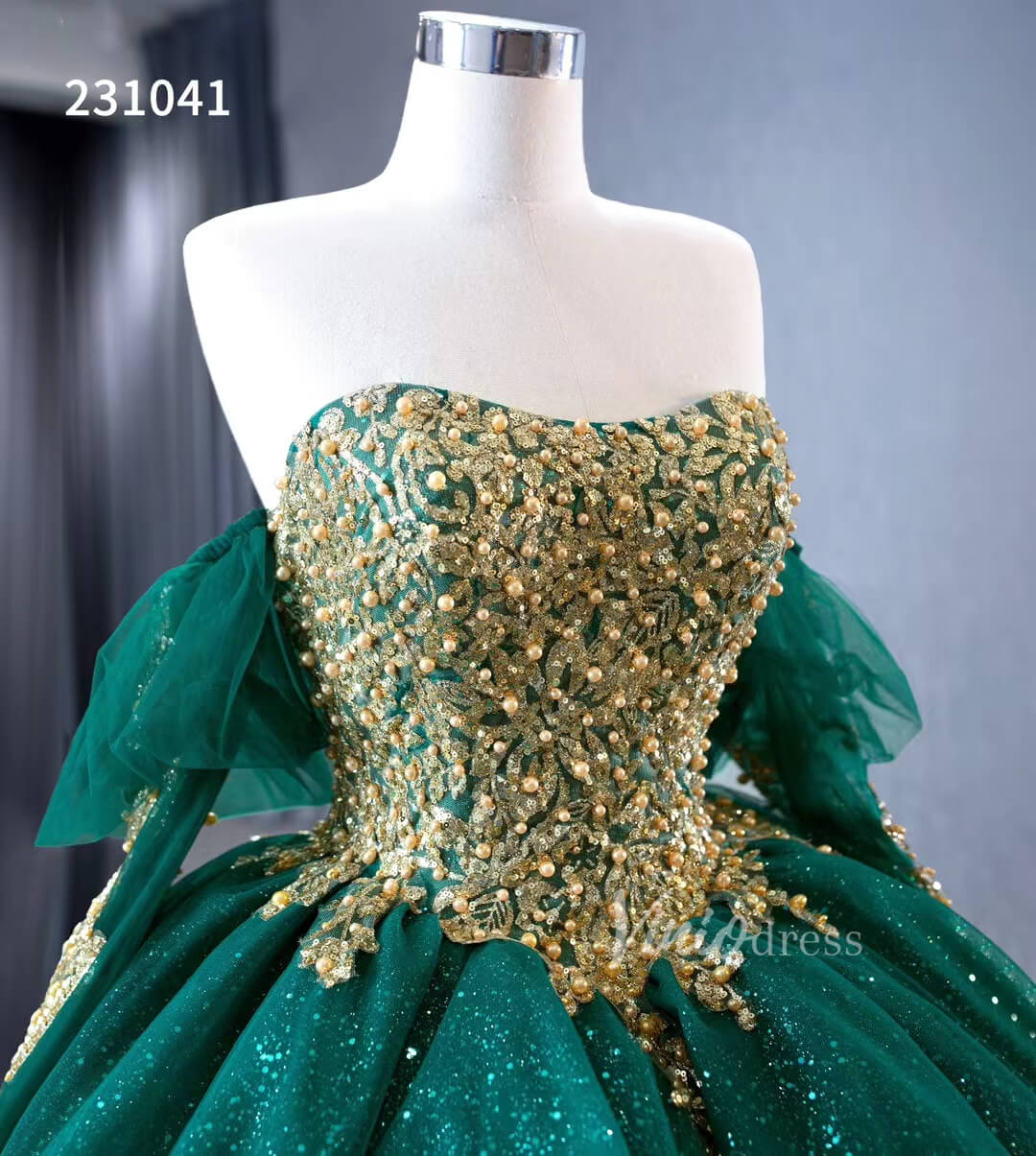 Sparkly Green Ball Gowns Gold Lace Appliqued Wedding Dresses with Sleeves 231041-Quinceanera Dresses-Viniodress-Viniodress