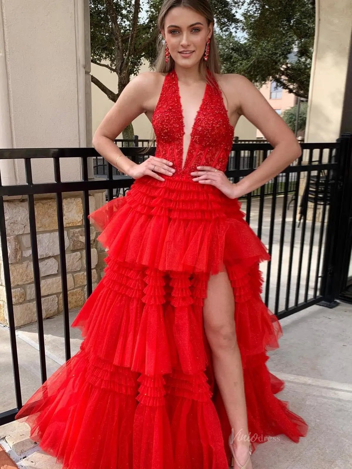 Radiant Sparkly Tulle Prom Dresses 2025 Ruffled Lace Halter Neck Formal Gown with Slit FD3730-prom dresses 2025 -Viniodress-Red-Custom Size-