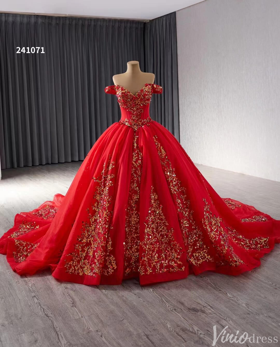 Red Beaded Lace Tiered Wedding Gowns Removable Overskirt Off the Shoulder Quince Dress 241071-Quinceanera Dresses-Viniodress-Viniodress