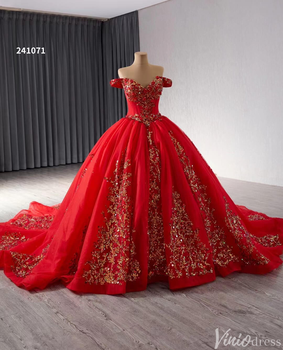 Red Beaded Lace Tiered Wedding Gowns Removable Overskirt Off the Shoulder Quince Dress 241071-Quinceanera Dresses-Viniodress-Viniodress