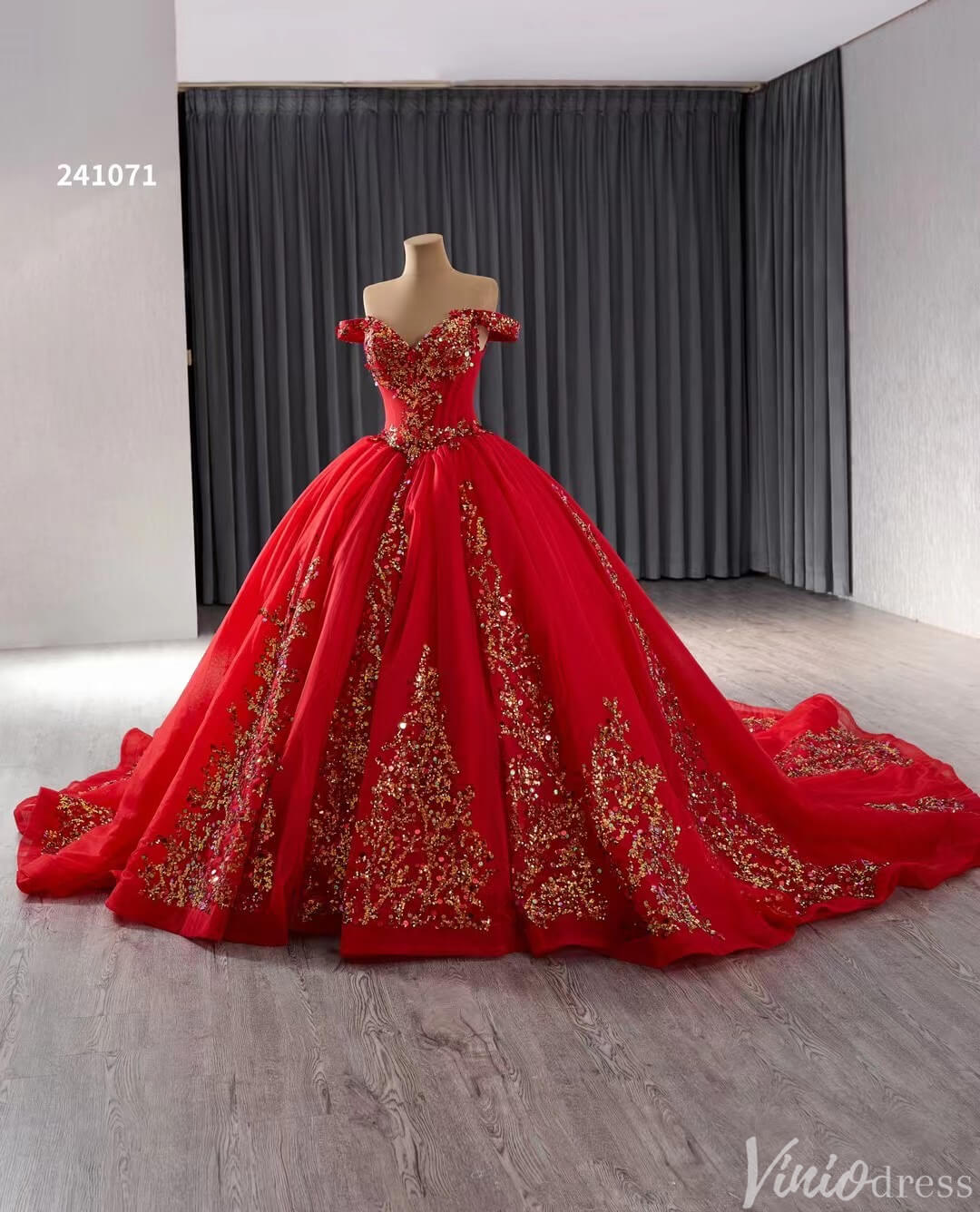 Red Beaded Lace Tiered Wedding Gowns Removable Overskirt Off the Shoulder Quince Dress 241071-Quinceanera Dresses-Viniodress-Viniodress