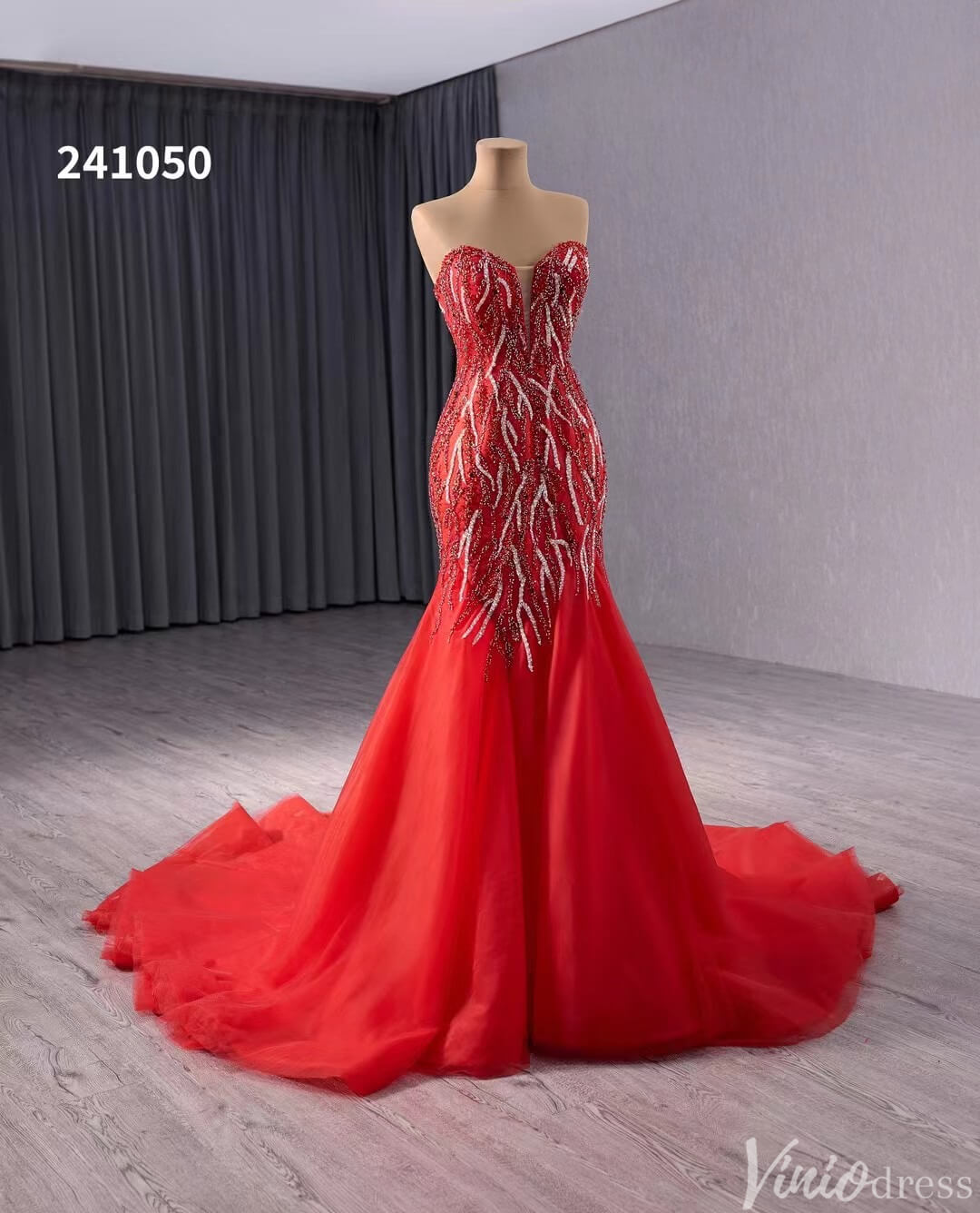 Red Beaded Mermaid Wedding Gown Strapless Sweetheart Neck Bridal Dress 241050-wedding dresses 2025 -Viniodress-Red-Custom Size-