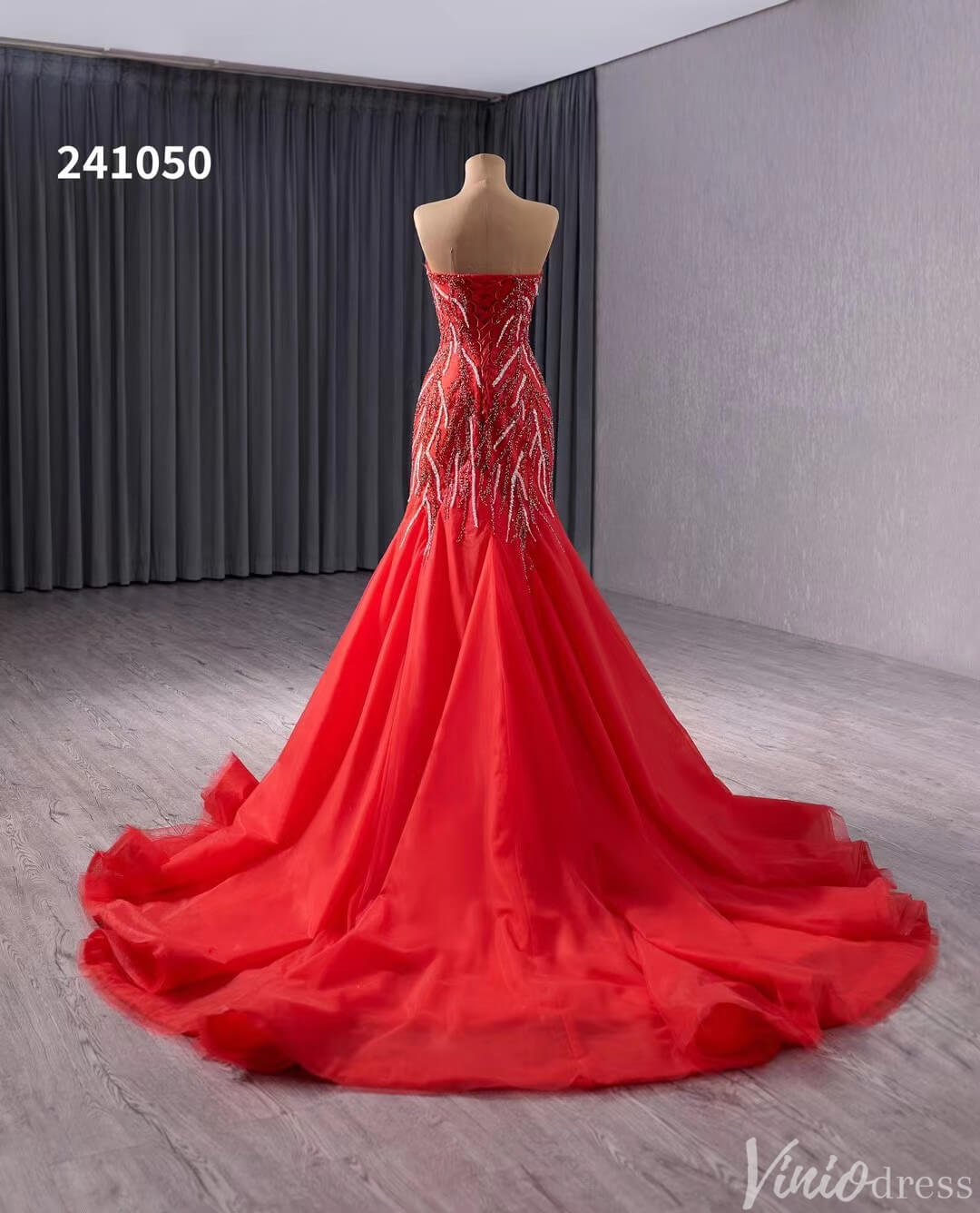 Red Beaded Mermaid Wedding Gown Strapless Sweetheart Neck Bridal Dress 241050-wedding dresses-Viniodress-Viniodress