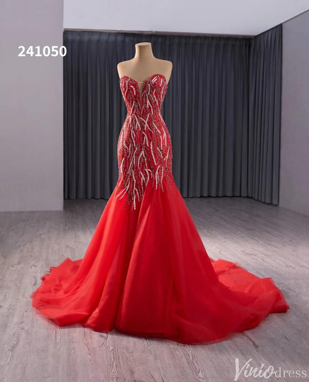 Red Beaded Mermaid Wedding Gown Strapless Sweetheart Neck Bridal Dress 241050-wedding dresses-Viniodress-Viniodress