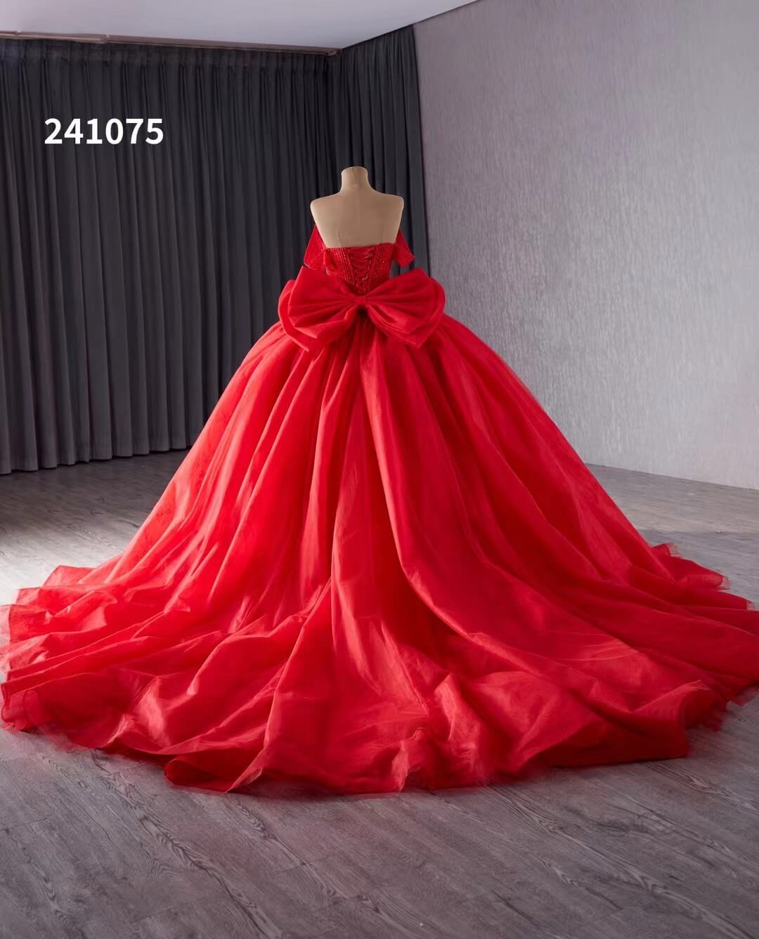 Red Off the Shoulder Bow Wedding Gowns Lace Beaded Quinceanera Dress 241075-Quinceanera Dresses-Viniodress-Viniodress