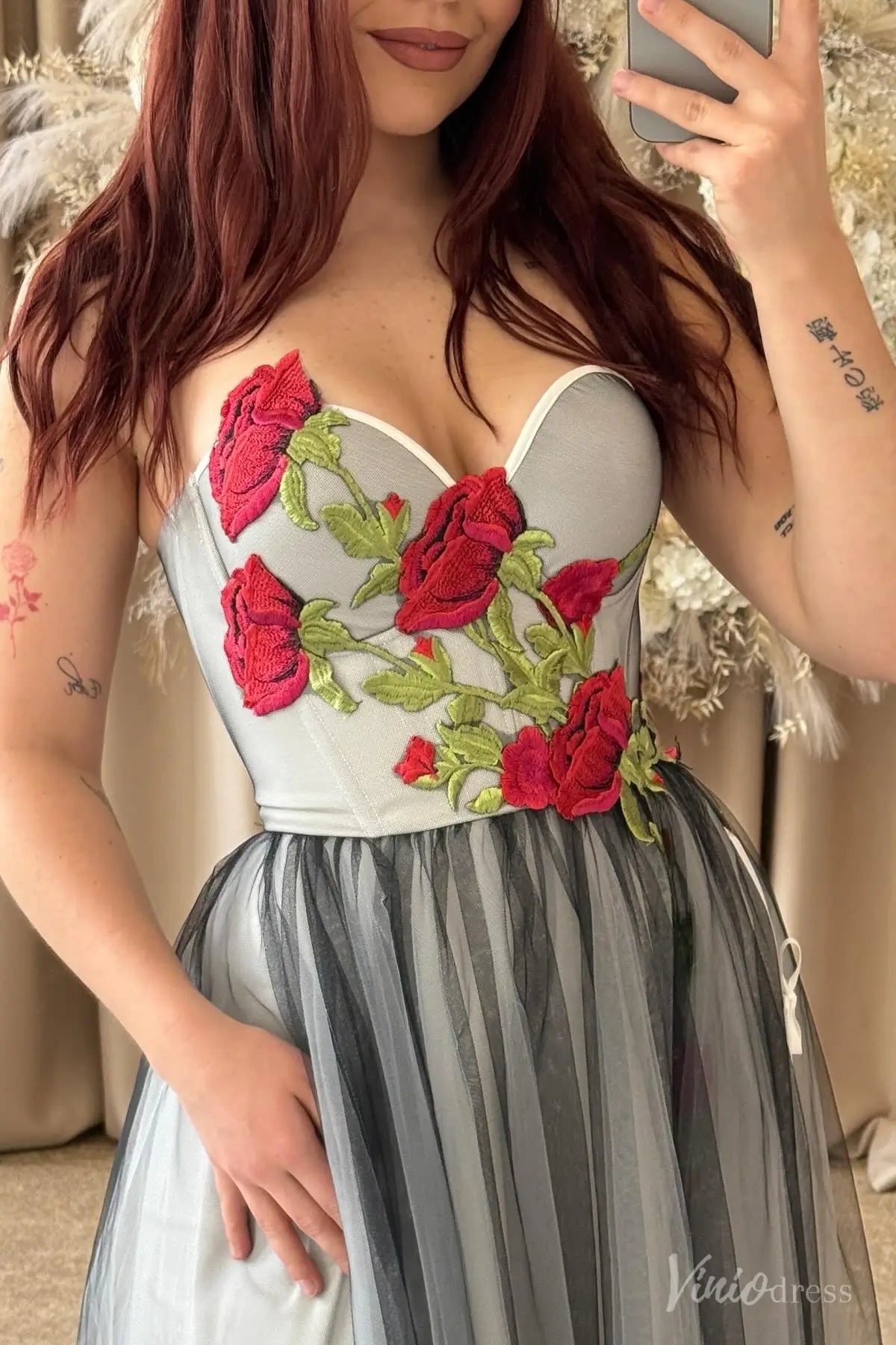 Red Rose Embroidered Elopement Wedding Dress | Black & Grey Tulle A-Line Gown with Side Slit FW211-wedding dresses 2025 -Viniodress-Black-Custom Size-