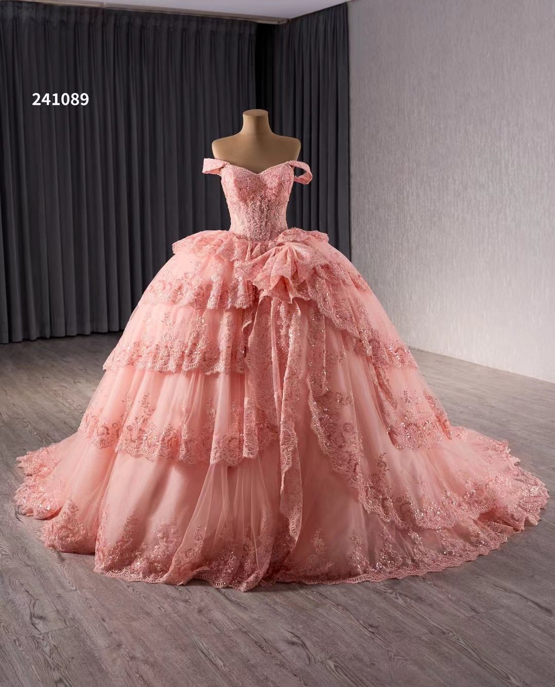 Red Sparkly Lace Applique Tiered Wedding Gowns Off the Shoulder Quince Dress 241089-Quinceanera Dresses 2025 -Viniodress-Red-Custom Size-