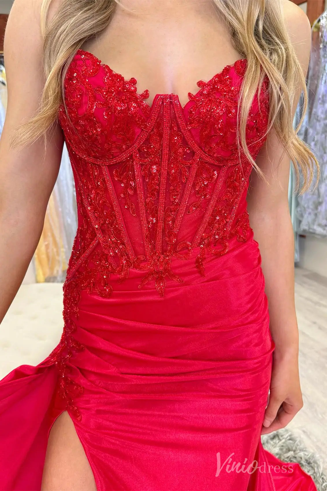 Red Strapless Prom Dress with Beaded Corset Bodice, Ruched Satin Skirt and High Slit – SS073-prom dresses 2025 -Viniodress-Red-Custom Size-