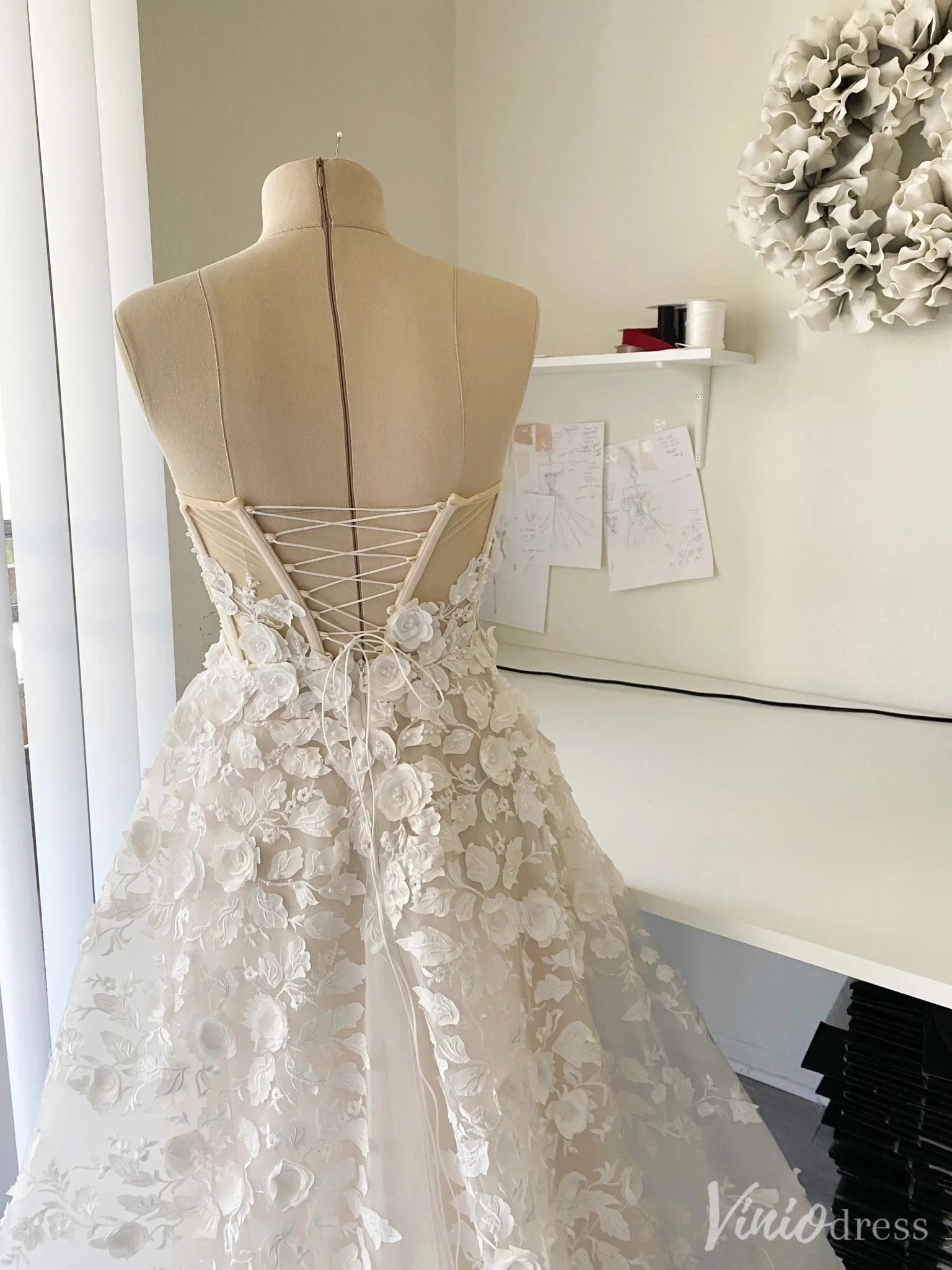 Romantic 3D Floral Lace Wedding Dress with Sheer Corset and Chapel Train – VW2521-wedding dresses 2025 -Viniodress-White-Custom Size-