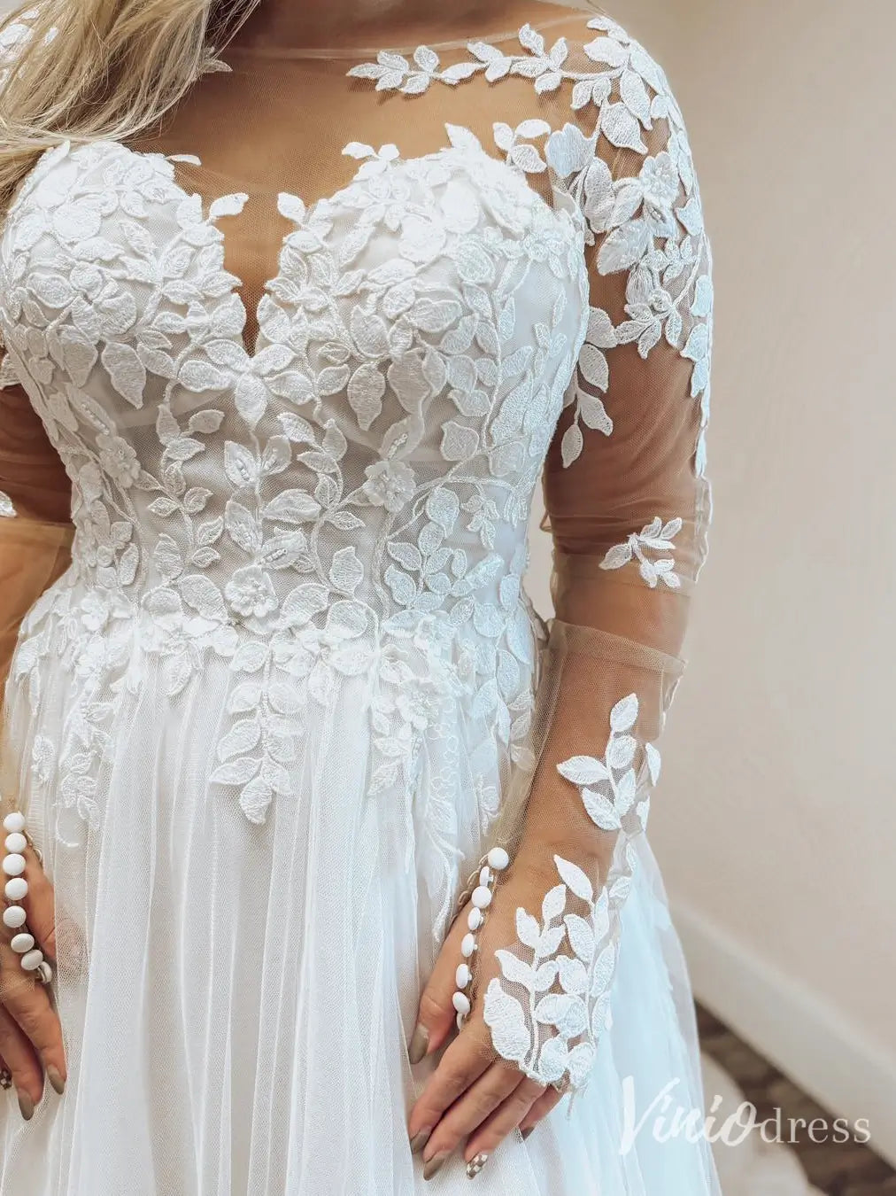 Romantic A-line Tulle Wedding Dress with Lace Appliqué Sleeves, Illusion Neckline & Slit – VW2613-wedding dresses 2025 -Viniodress-Ivory-Custom Size-