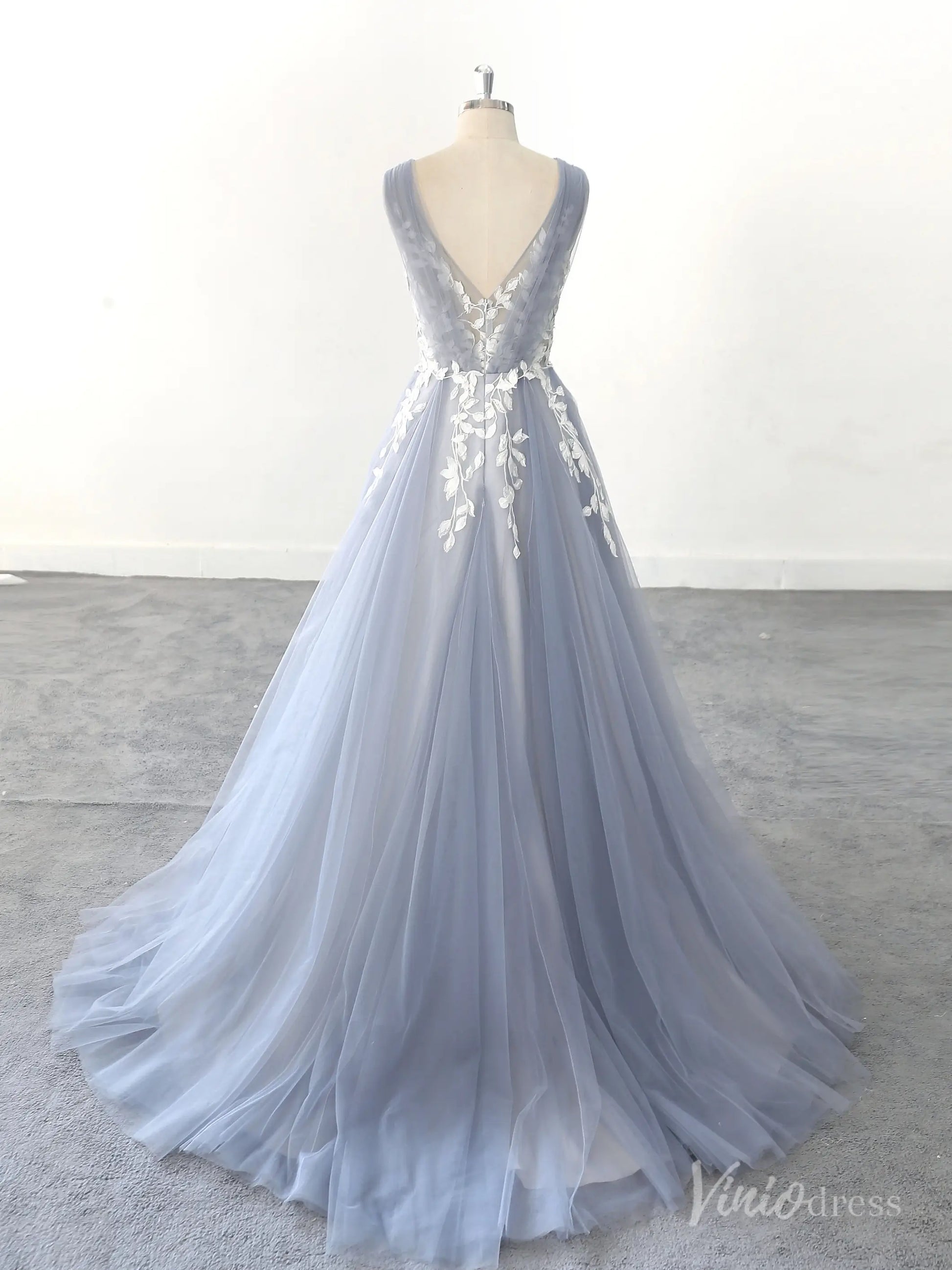 Romantic Blue Wedding Dress with Leaf Lace Appliques, Illusion V-Neck, and Soft Tulle Layers – FW218-wedding dresses 2025 -Viniodress-Dusty Blue-Custom Size-