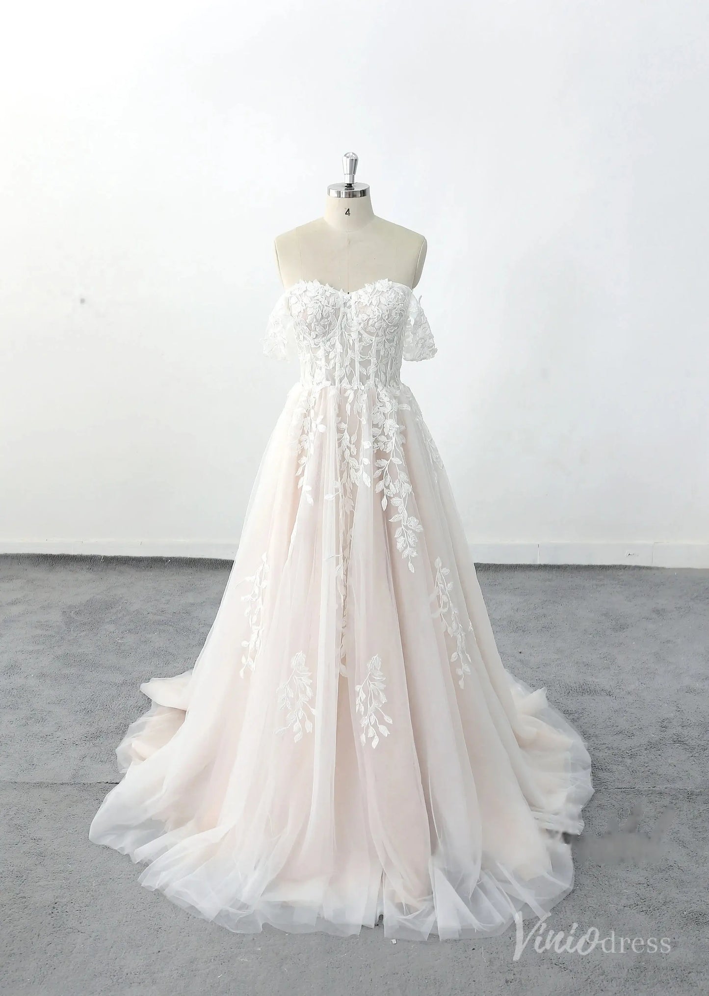 Romantic Blush Off-Shoulder Wedding Dress with Sheer Corset Bodice, Floral Lace Appliqués & Chapel Train – LA140-wedding dresses 2025 -Viniodress-Blush-Custom Size-