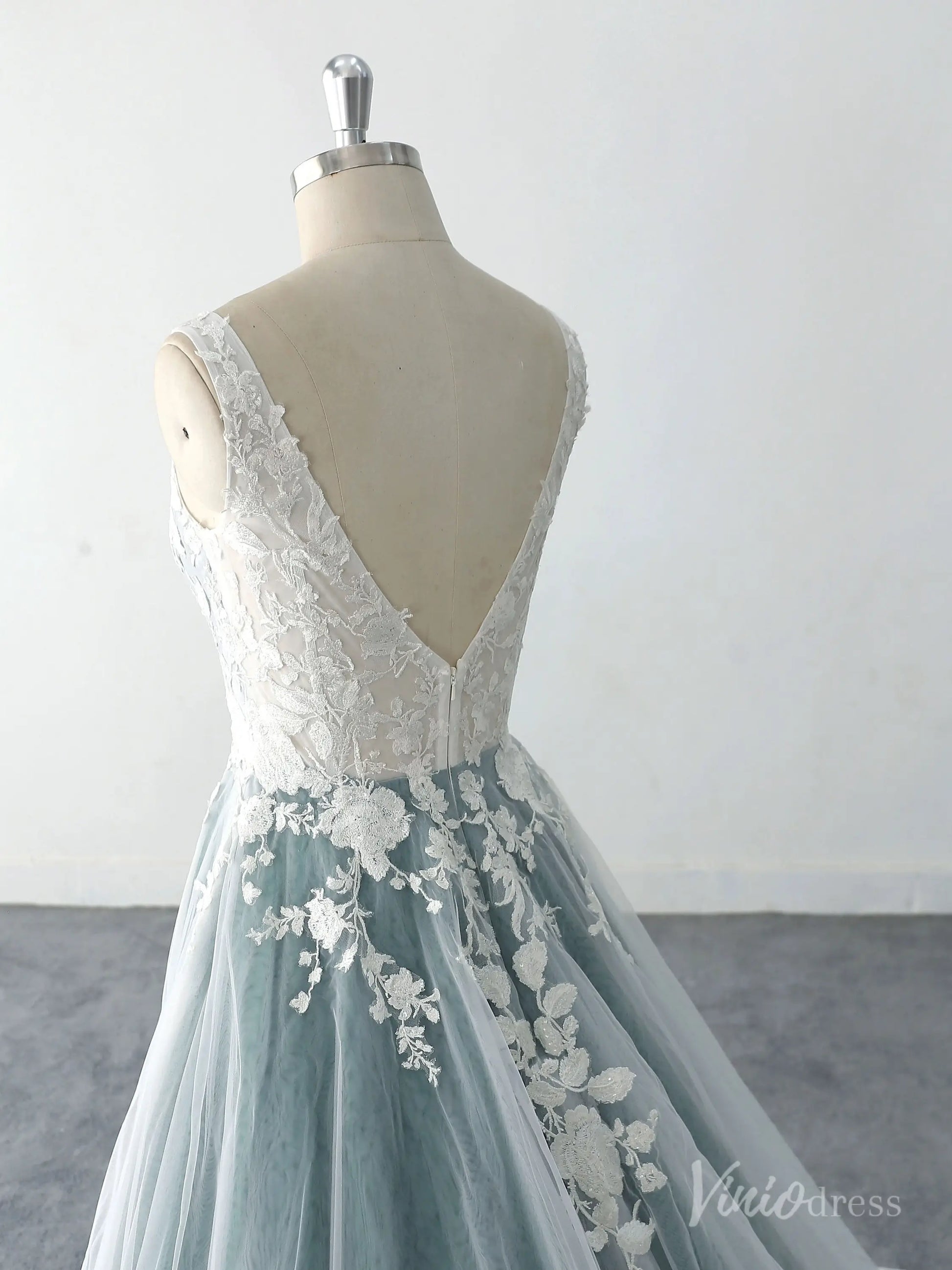 Romantic Dusty Blue Wedding Dress with Floral Lace Appliques, V-Neck Bodice, and Scalloped Lace Hem – FW219-wedding dresses 2025 -Viniodress-Dusty Blue-Custom Size-